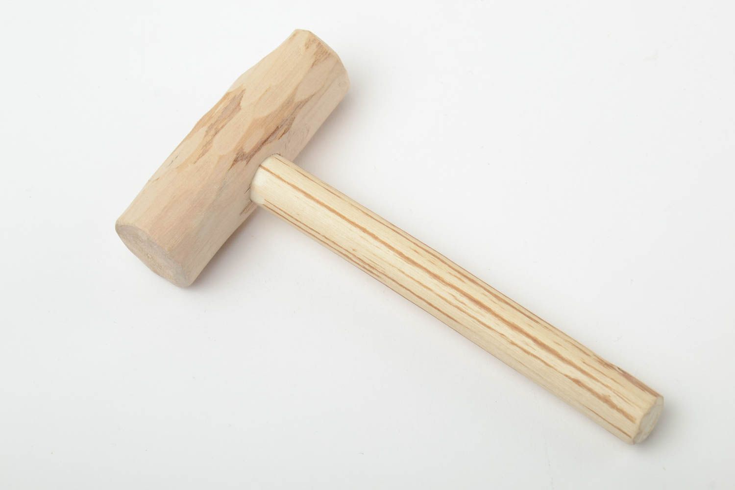 Молоток из дерева ручной работы из ольхи детская игрушка декор для дома фото 3