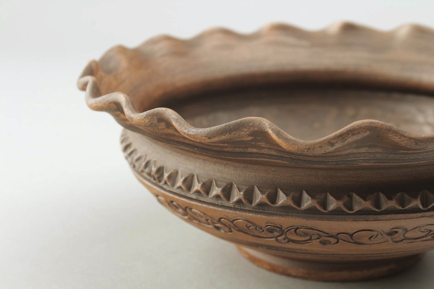 Ceramic bowl for fruit photo 1
