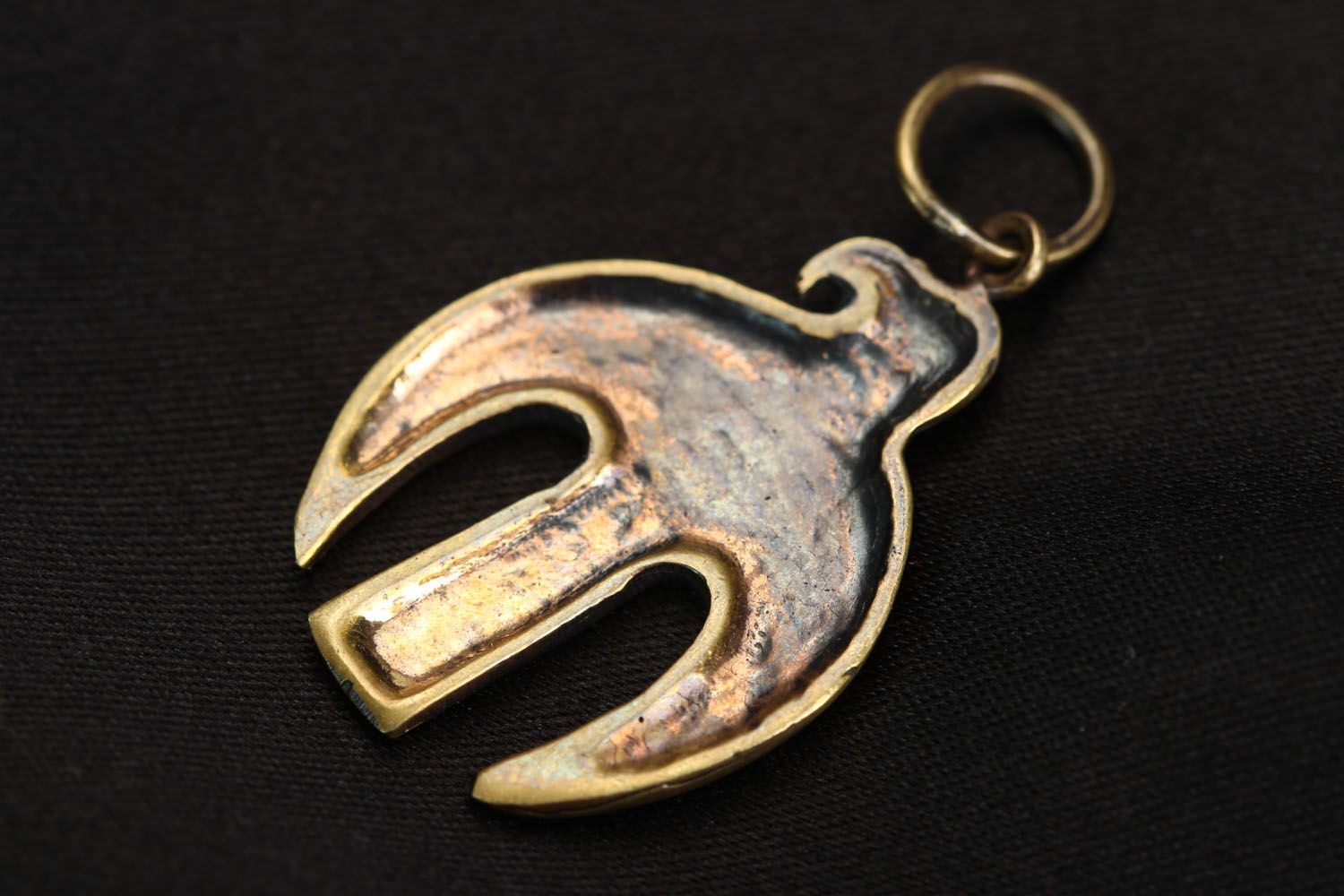 Pendentif oiseau scythe en bronze fait main photo 3