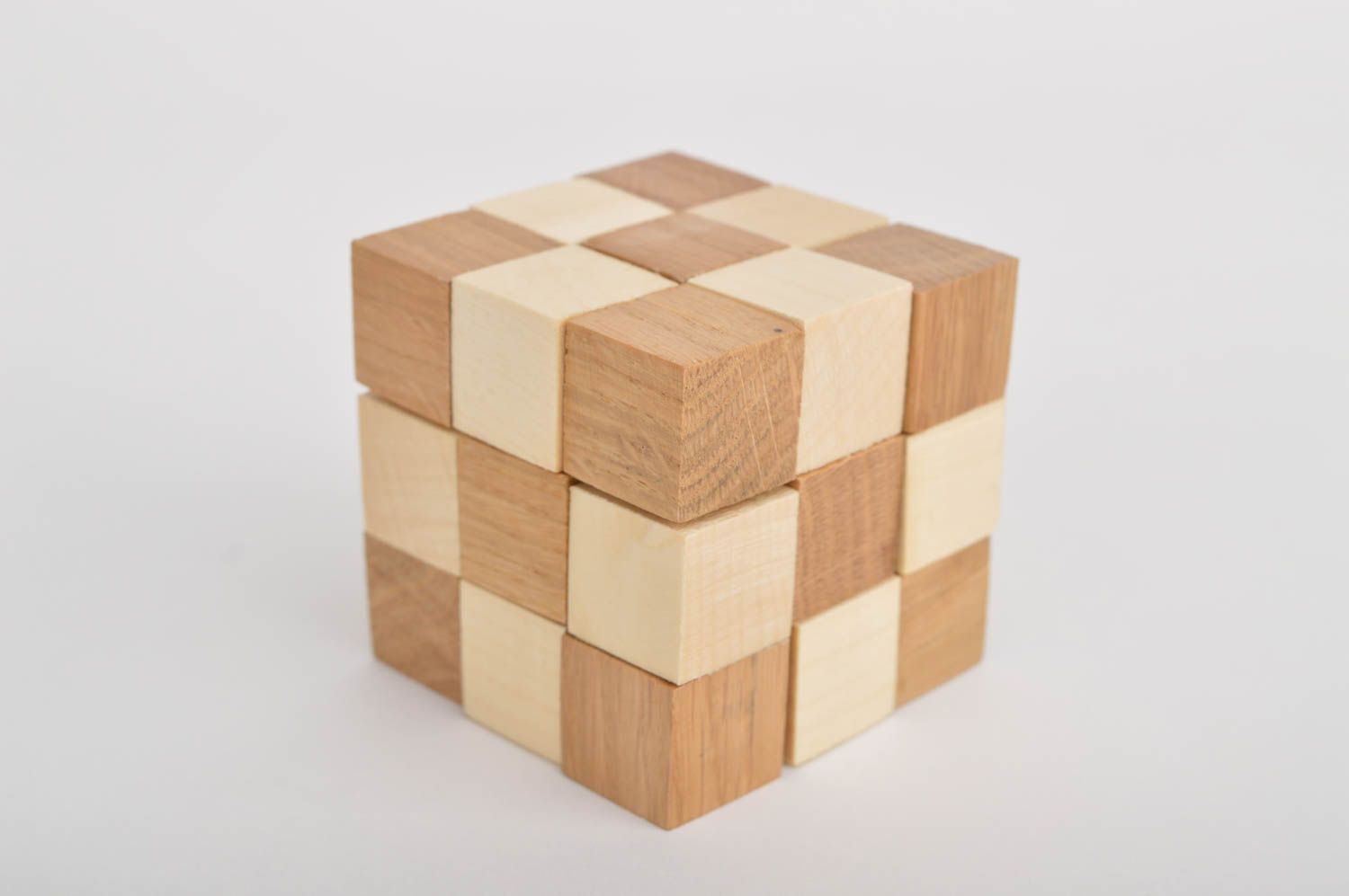 Игрушка ручной работы деревянный кубик игрушка из дерева от 3 лет Змейка фото 2