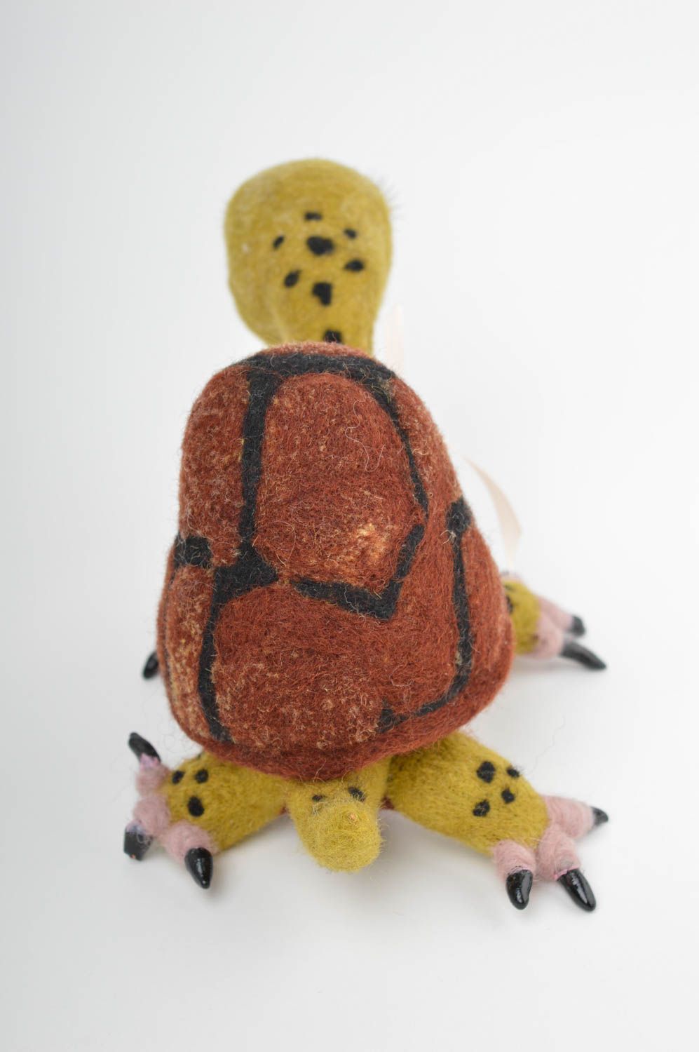 Juguete artesanal muñeca de peluche regalo original Tortuga de lana enfurtida foto 2