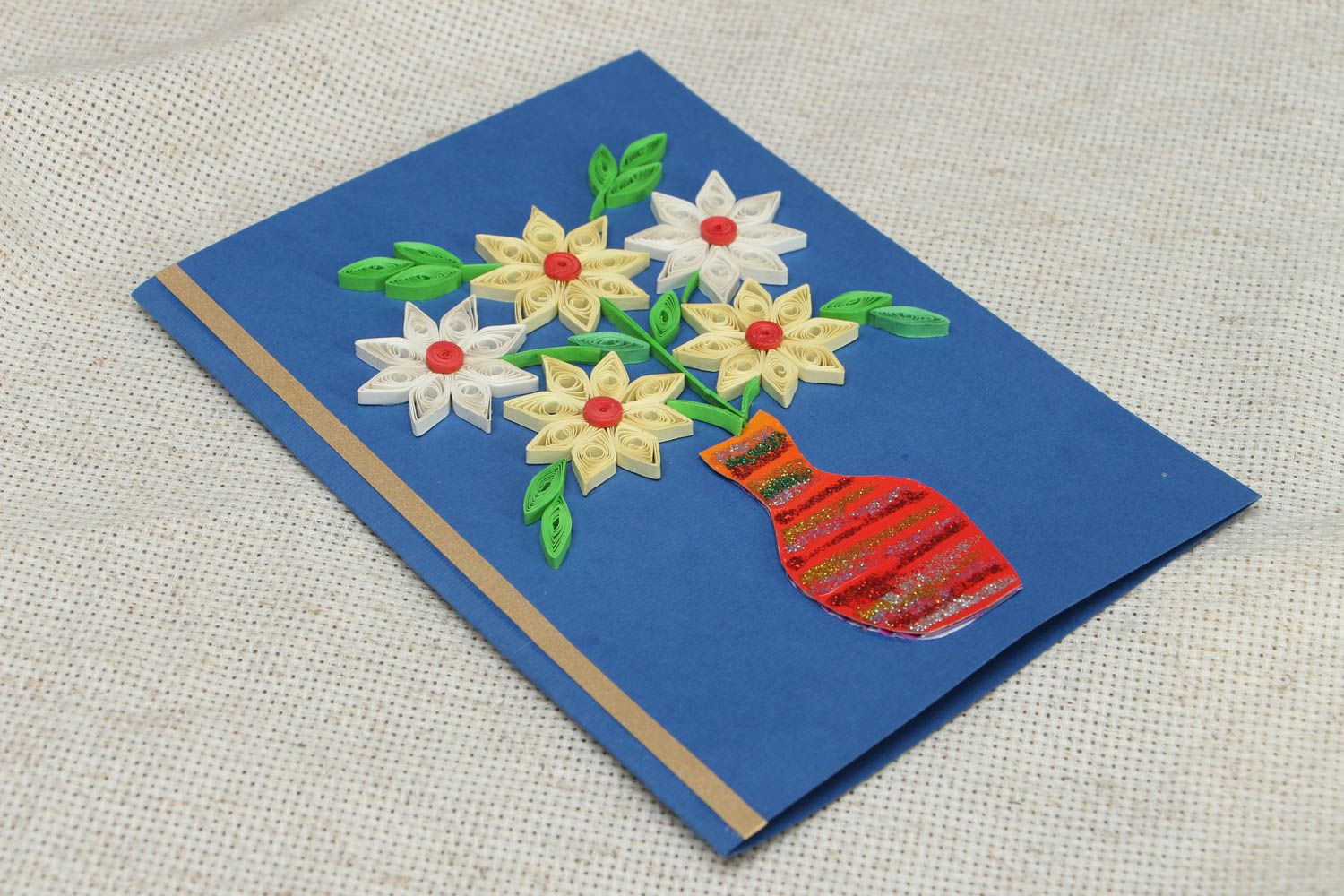 Greeting card made using quilling technique photo 3