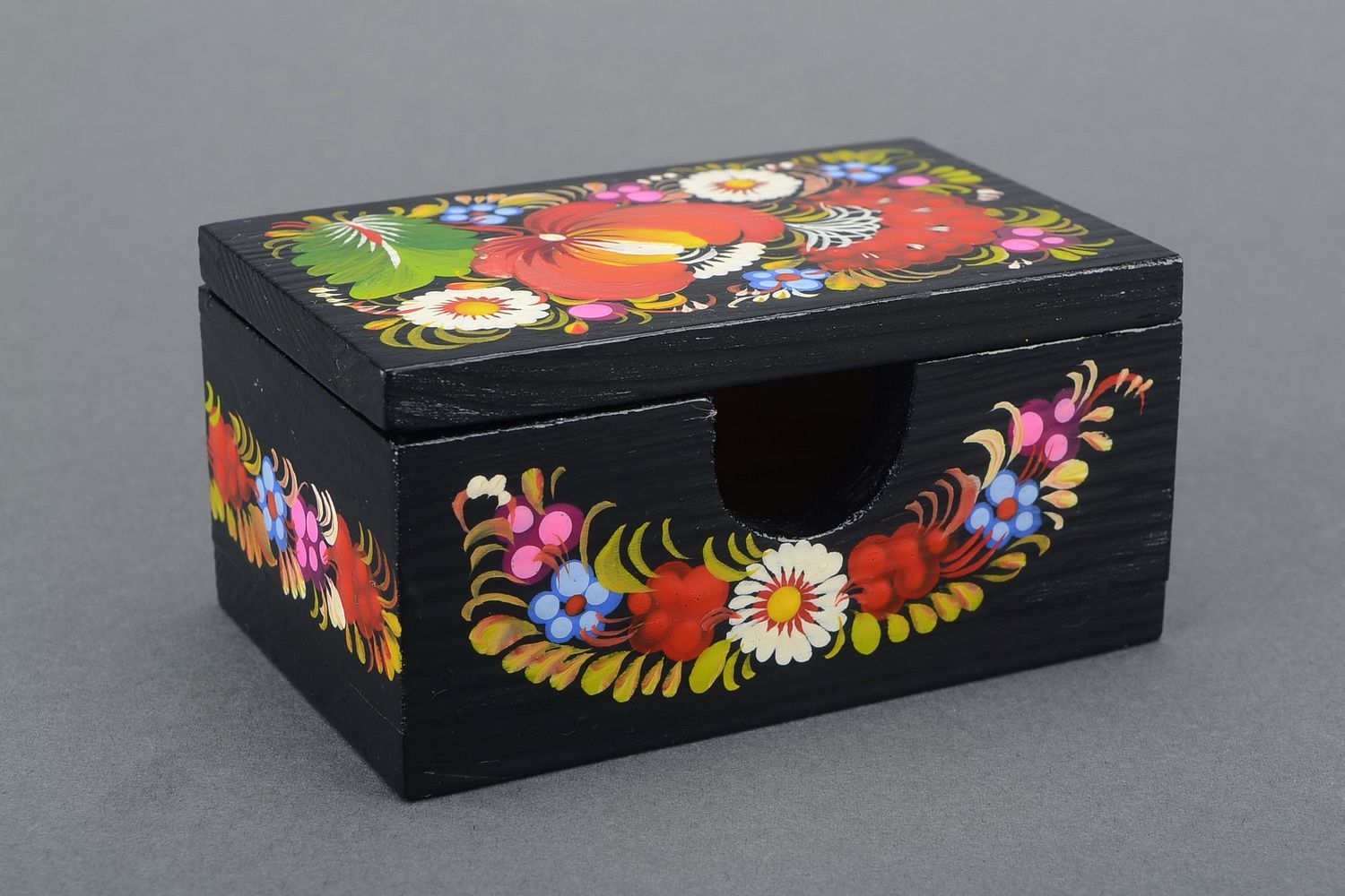 Wooden box with oval opening Peonies and arrow-wood photo 4
