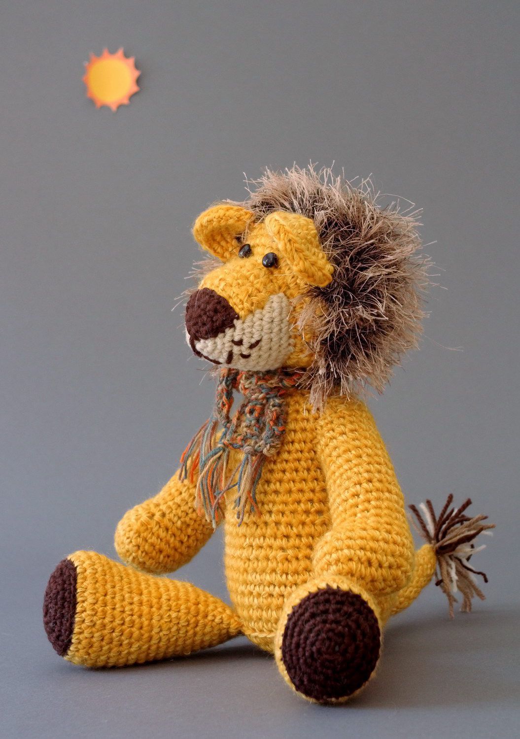 Giocattolo a maglia fatto a mano pupazzo morbido leone piccola a uncinetto foto 5