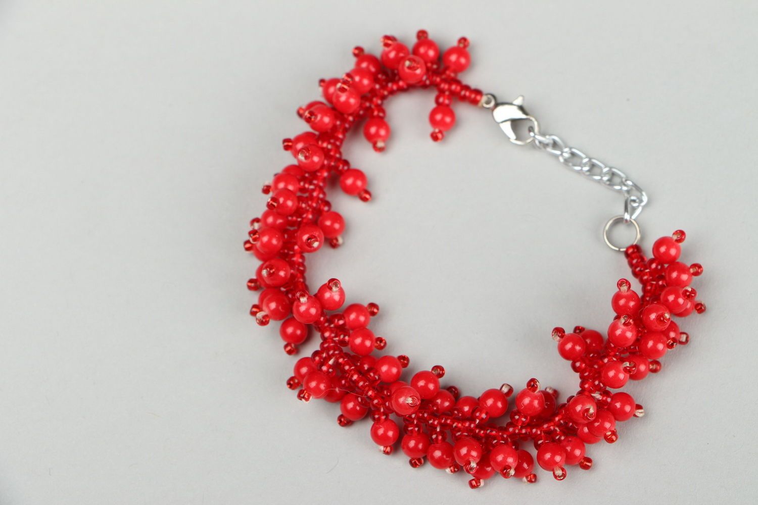 Bracelet with coral and beads photo 2