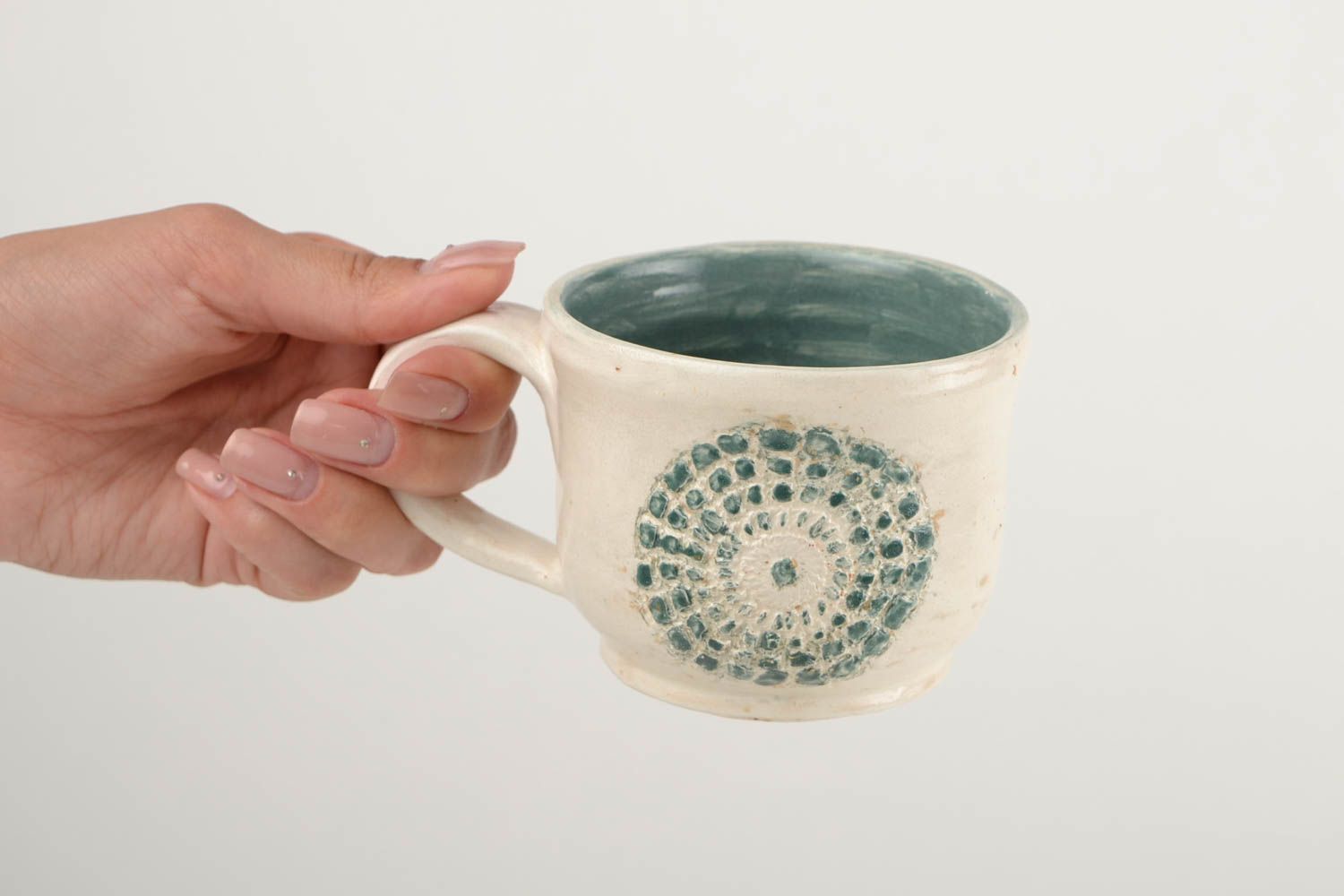 Art clay glazed 8 oz drinking cup in white and green colors with handle and dot-sun pattern photo 2