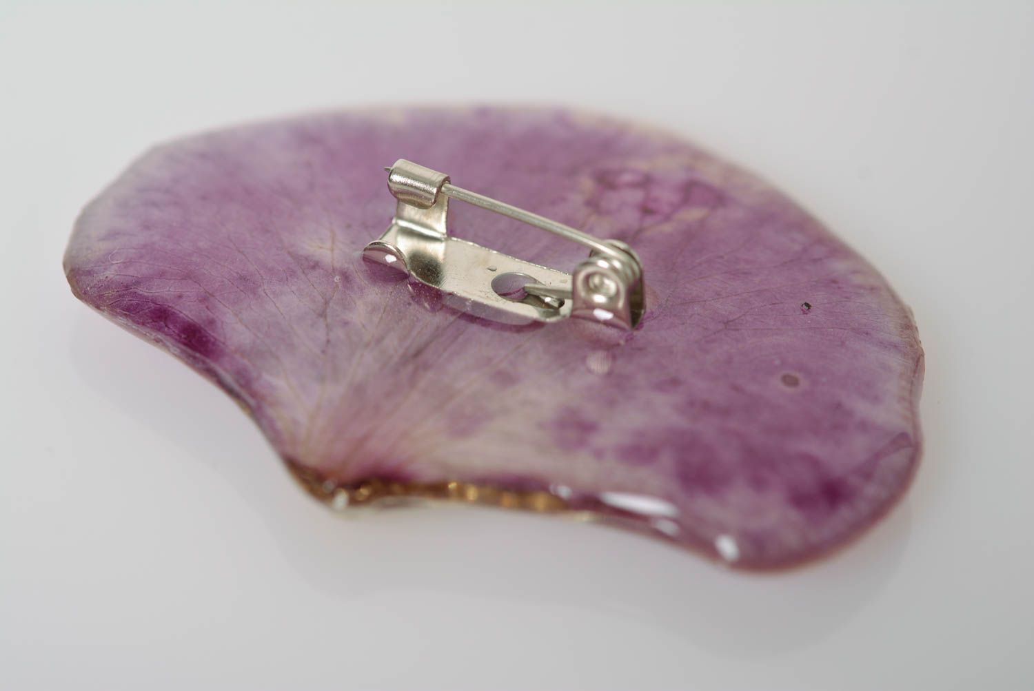 Beautiful handmade designer violet brooch with dried flowers and epoxy coating photo 3