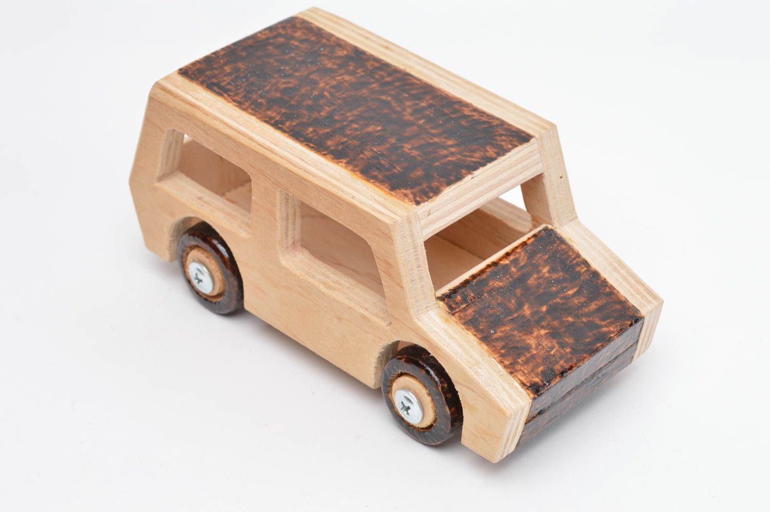 Handmade Auto aus Holz Fahrzeuge aus Holz Holzspielzeug für Kinder Jeep schön foto 4