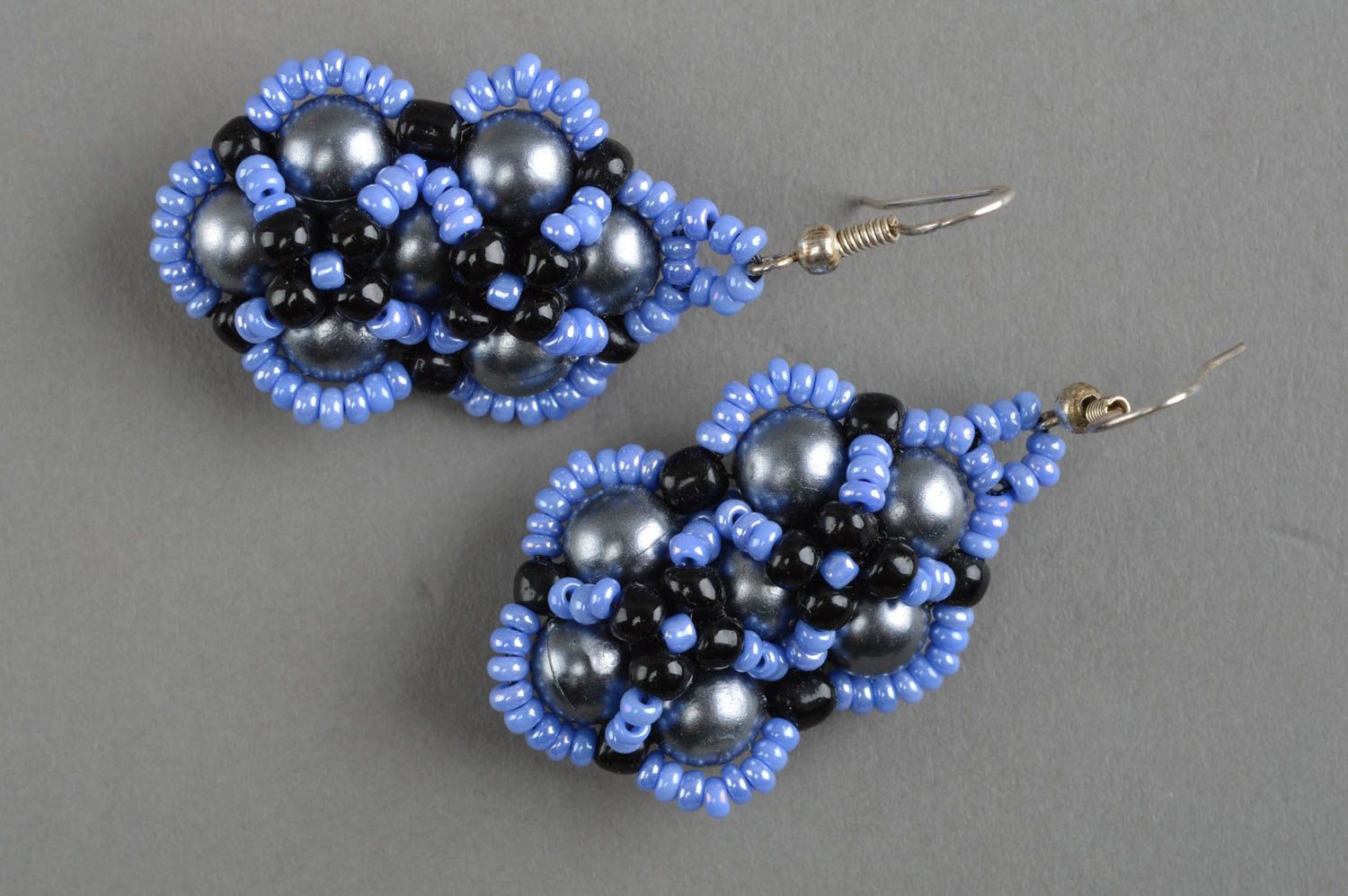Boucles d'oreilles en perles de rocaille perles fantaisie bleu gris faites main photo 2
