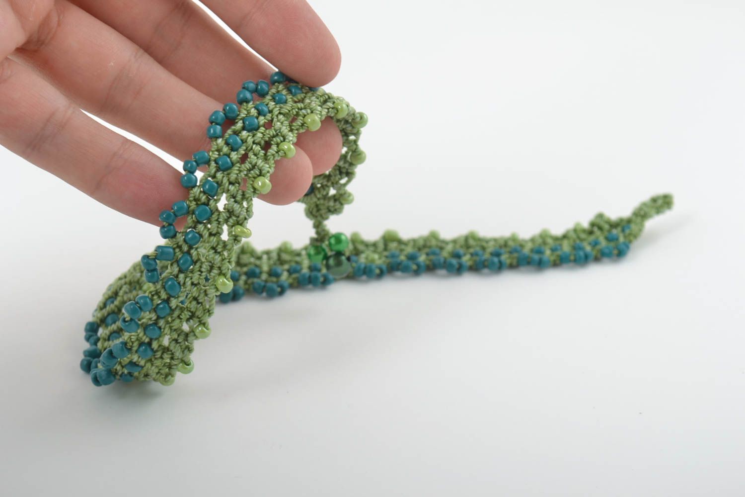 Stylish handmade woven thread necklace macrame necklace beadwork ideas photo 5