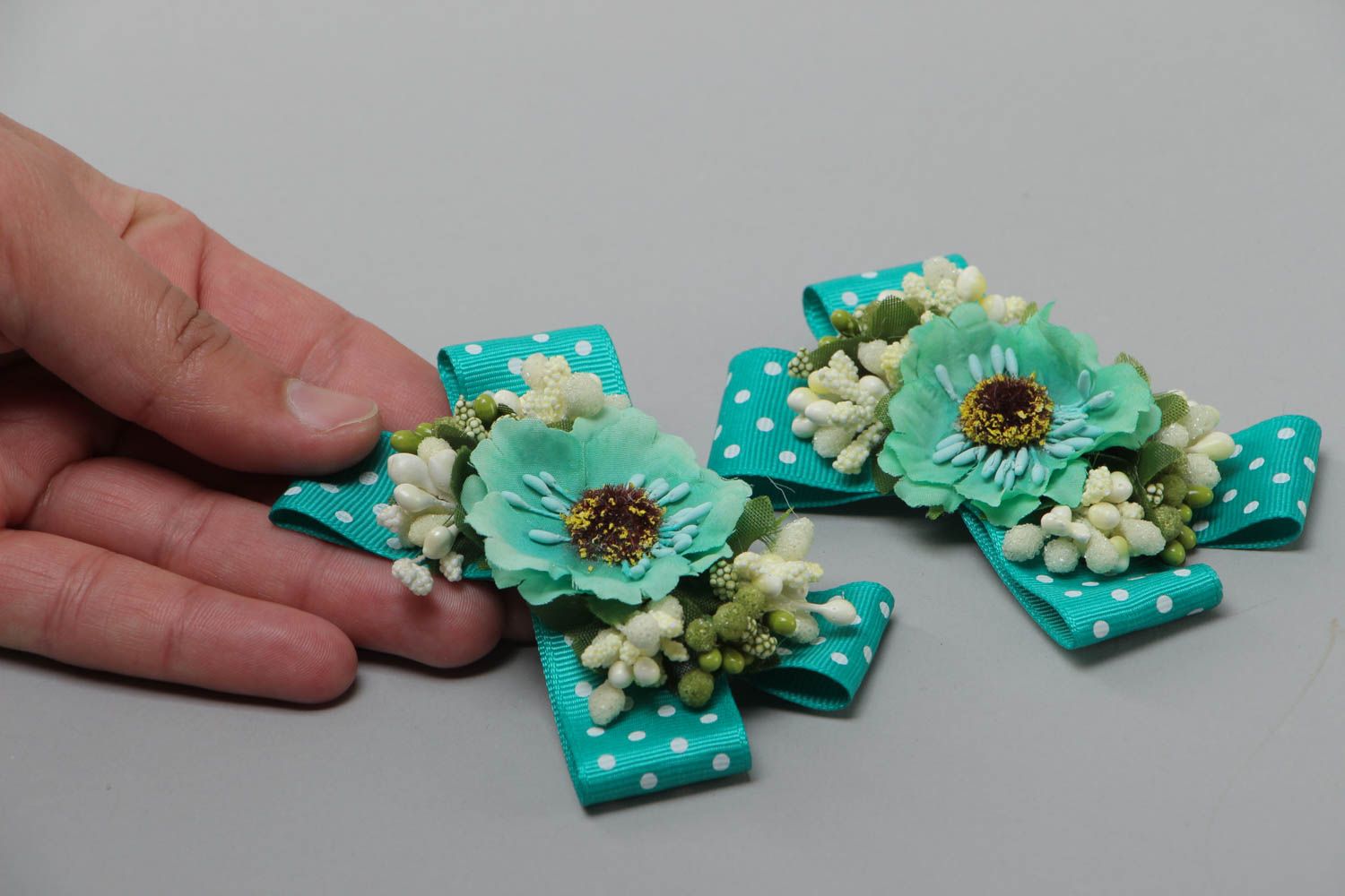 Set of 2 handmade hair clips with small rep ribbon bows of turquoise color photo 5