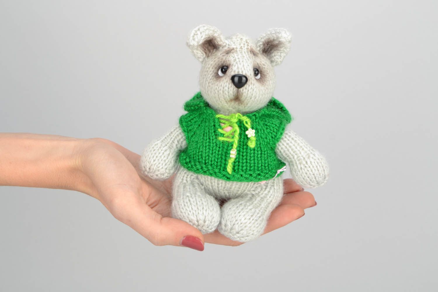Brinquedo tricotado para interior feito à mão Cachorro em verde foto 2
