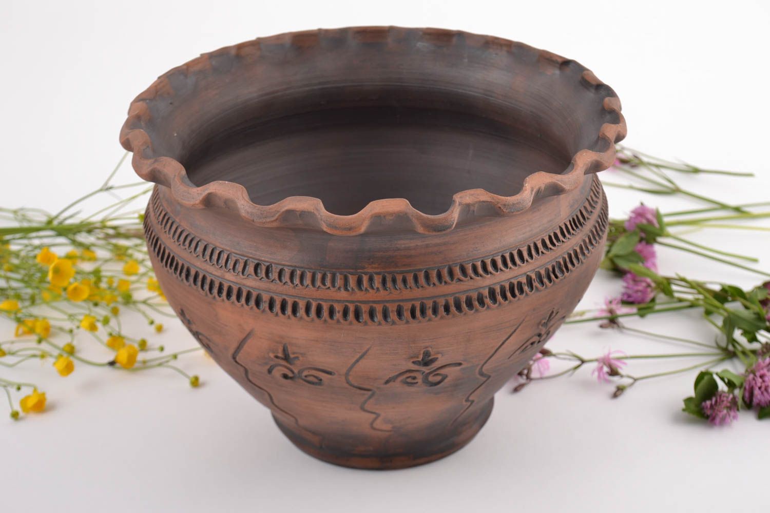 Brown handmade designer clay bowl with patterns 4 l photo 1