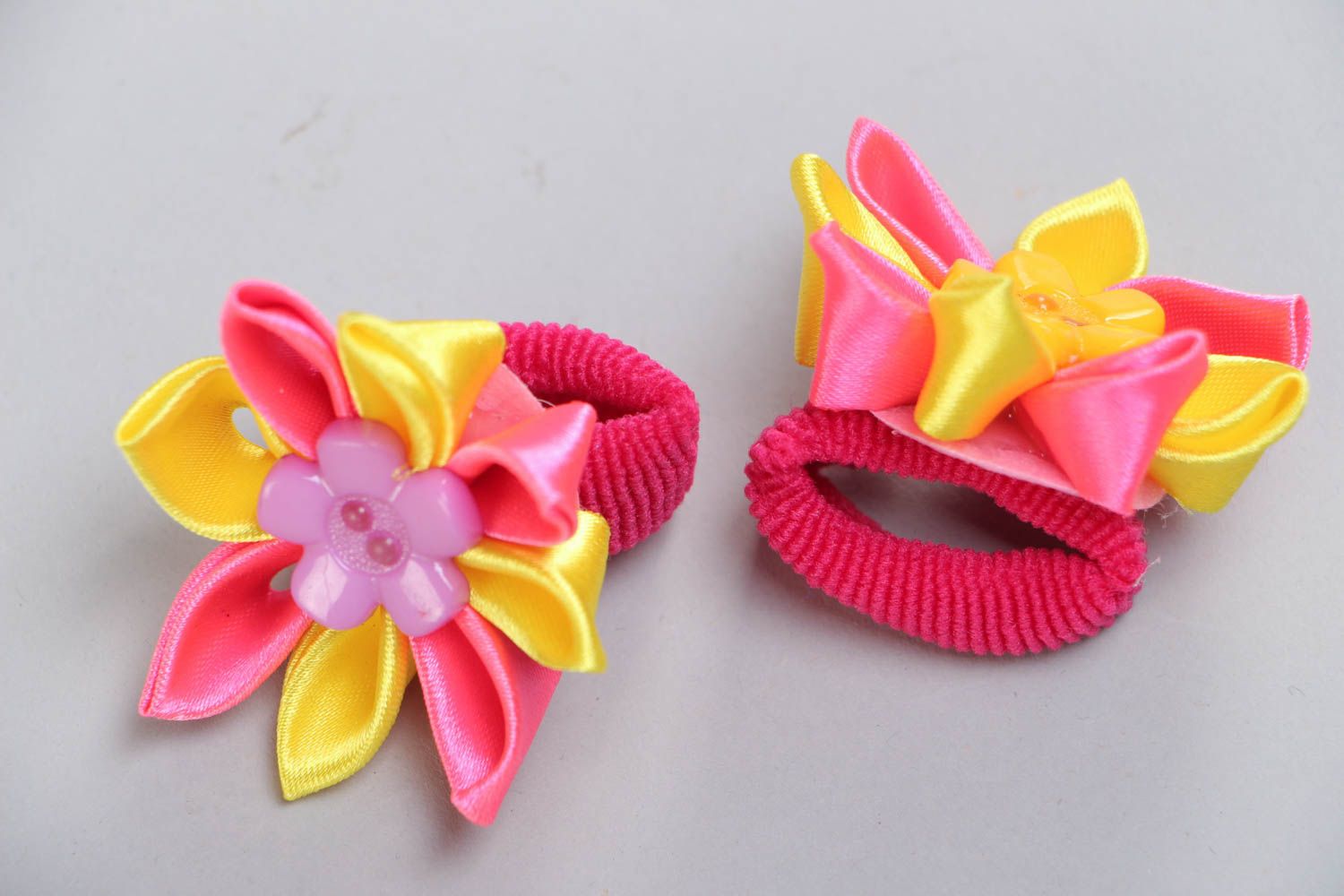 Set of handmade bright flower kanzashi hair ties 2 pieces yellow and pink photo 3