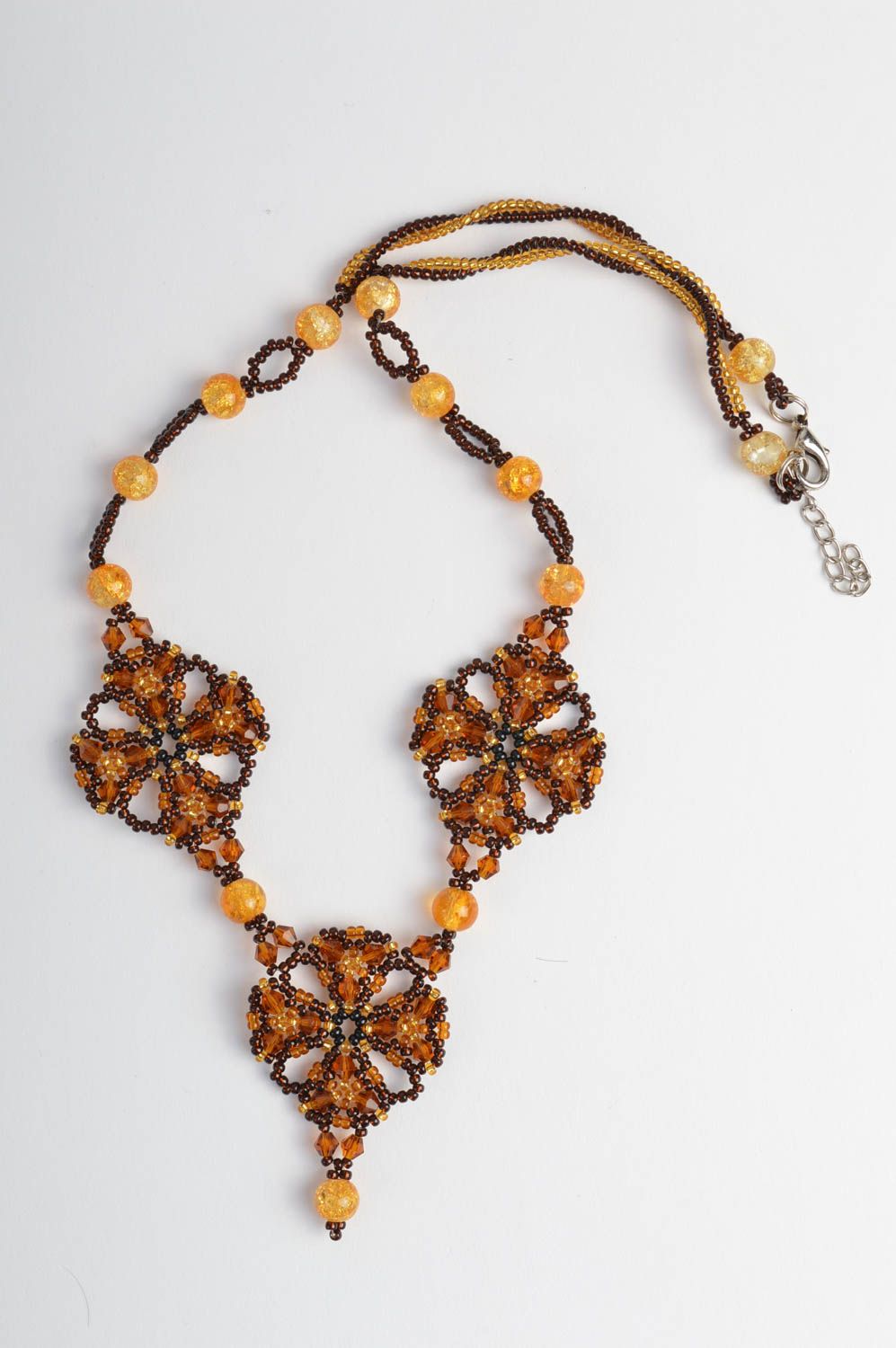 Ожерелье из бисера и стекла художественного ручной работы коричневое и желтое фото 2