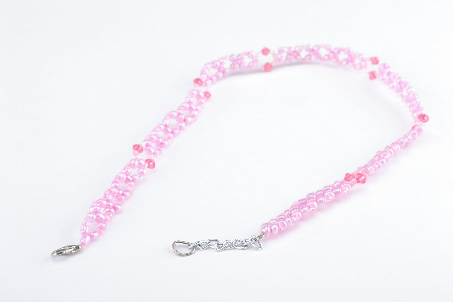 Gentle pink beaded necklace photo 3