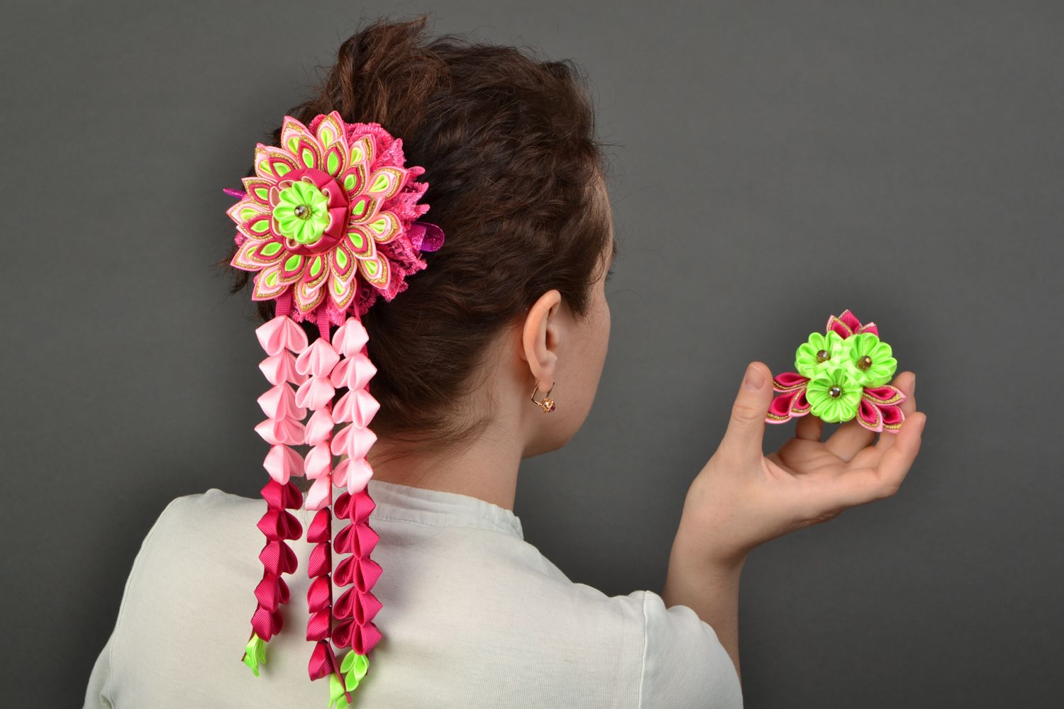 Set d'accessoires en rubans de reps barrette à cheveux et broche fleur photo 2