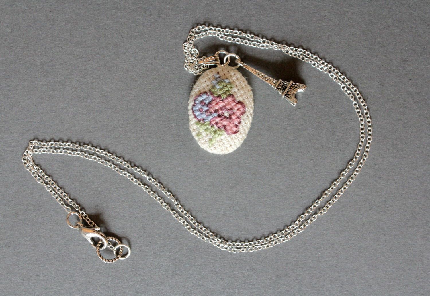 Pendant with embroidery photo 1