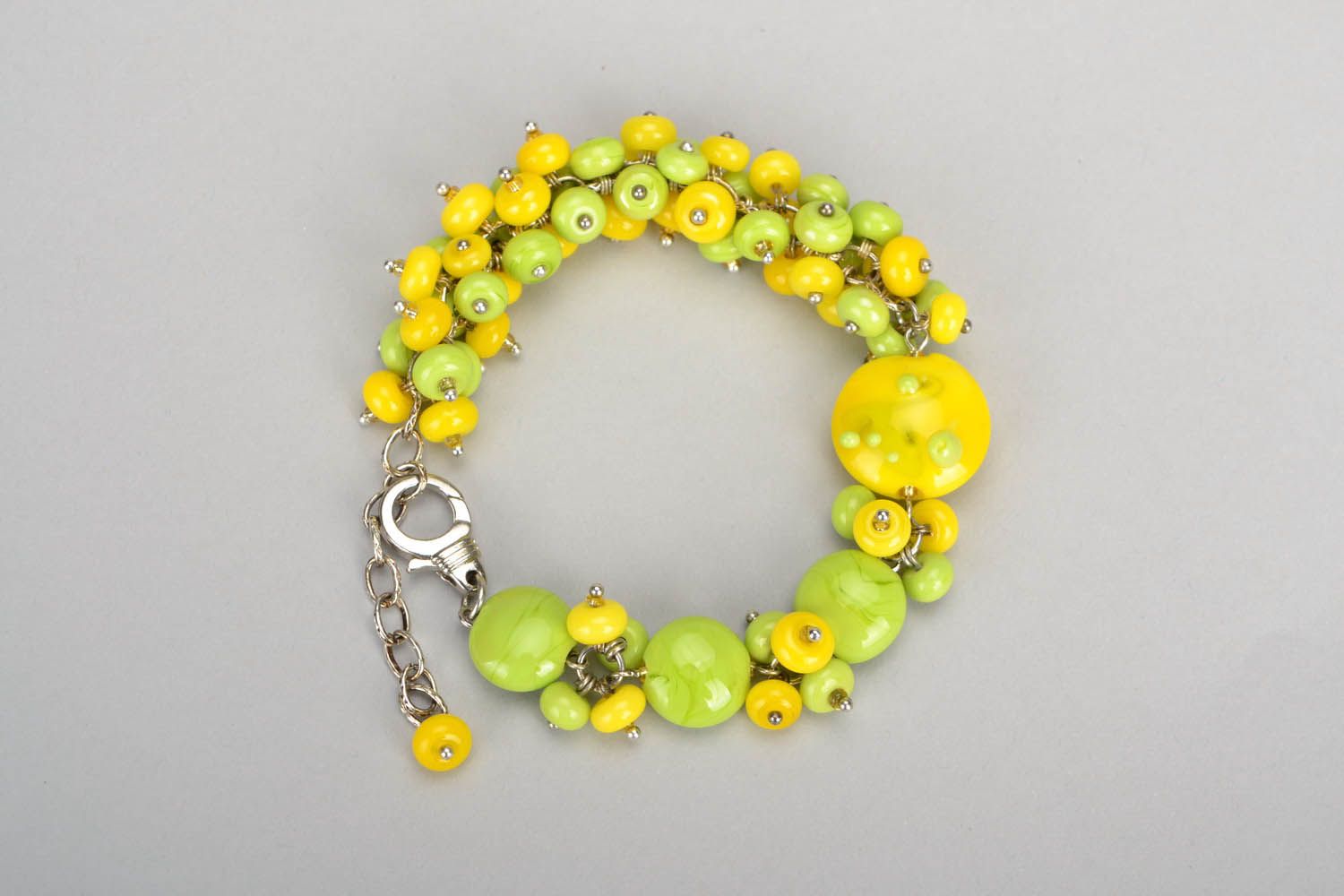 Bracelete amarelo-verde artesanal  foto 1
