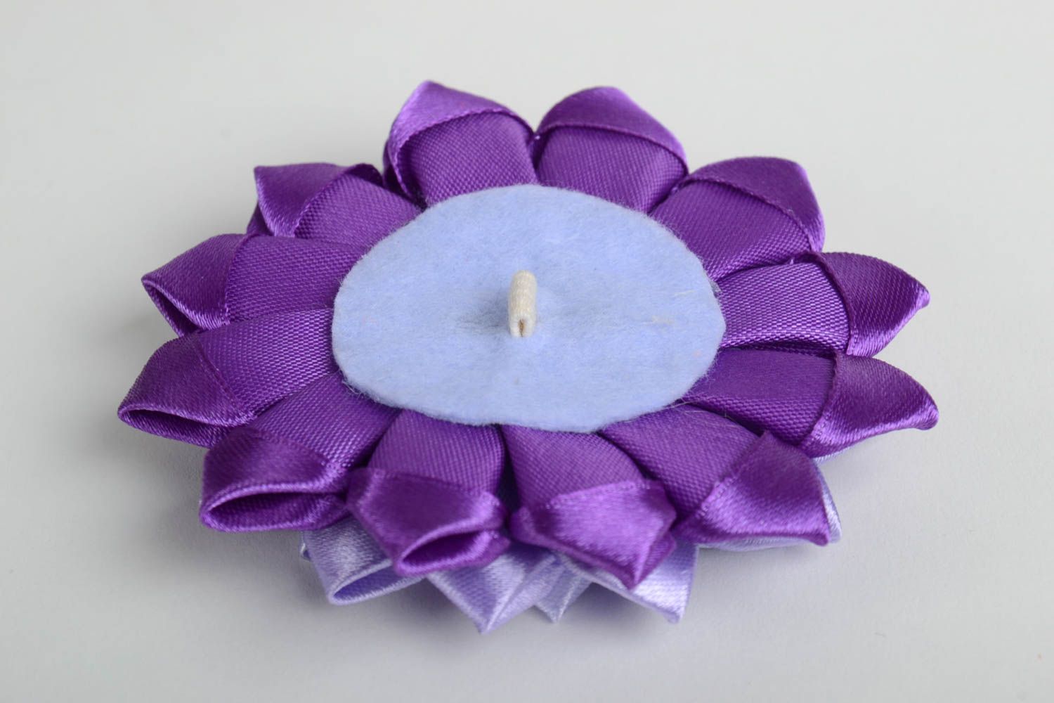 Цветок в технике канзаши фиолетовый заготовка для аксессуаров ручная работа фото 3