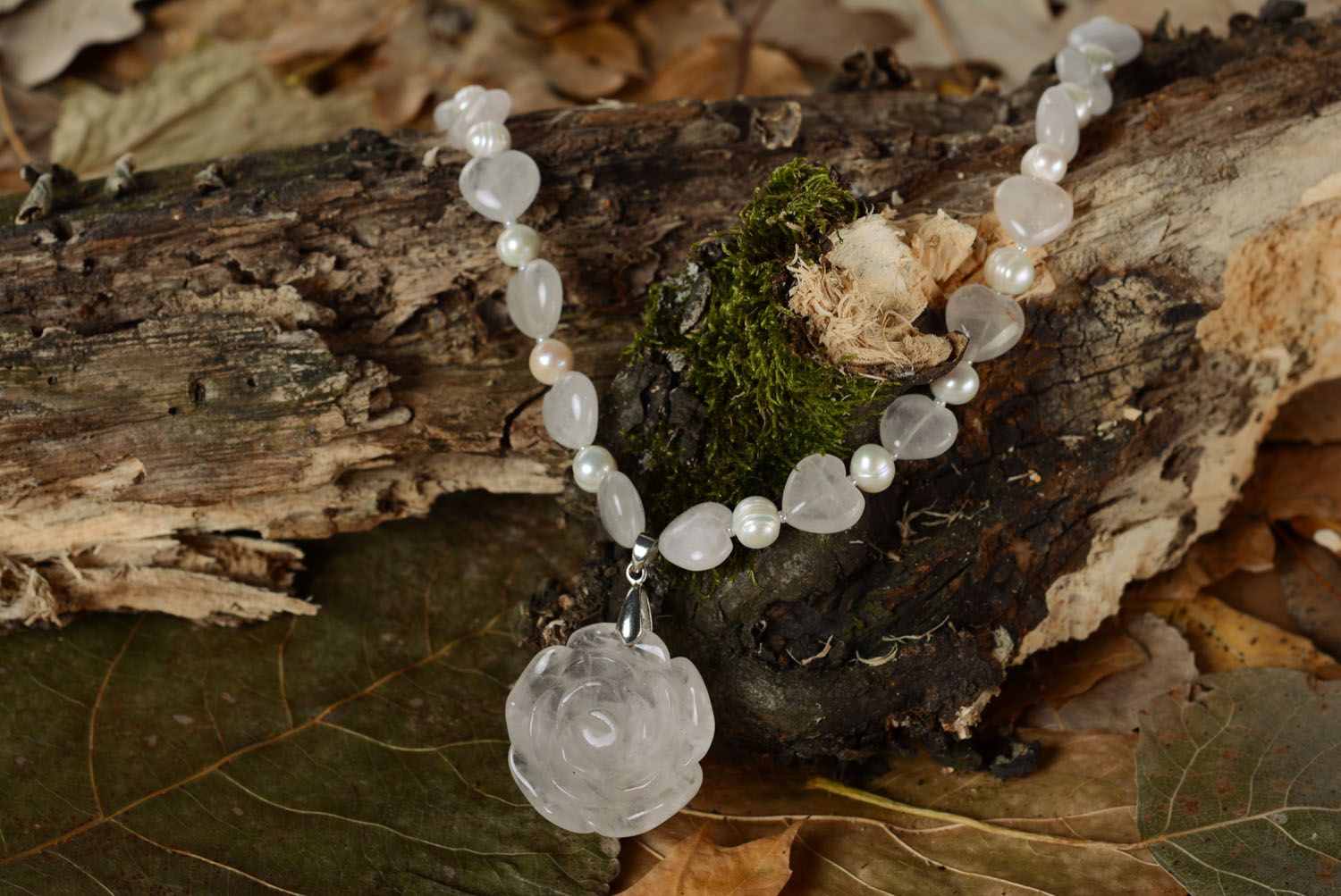 Pearl necklace with quartz photo 1