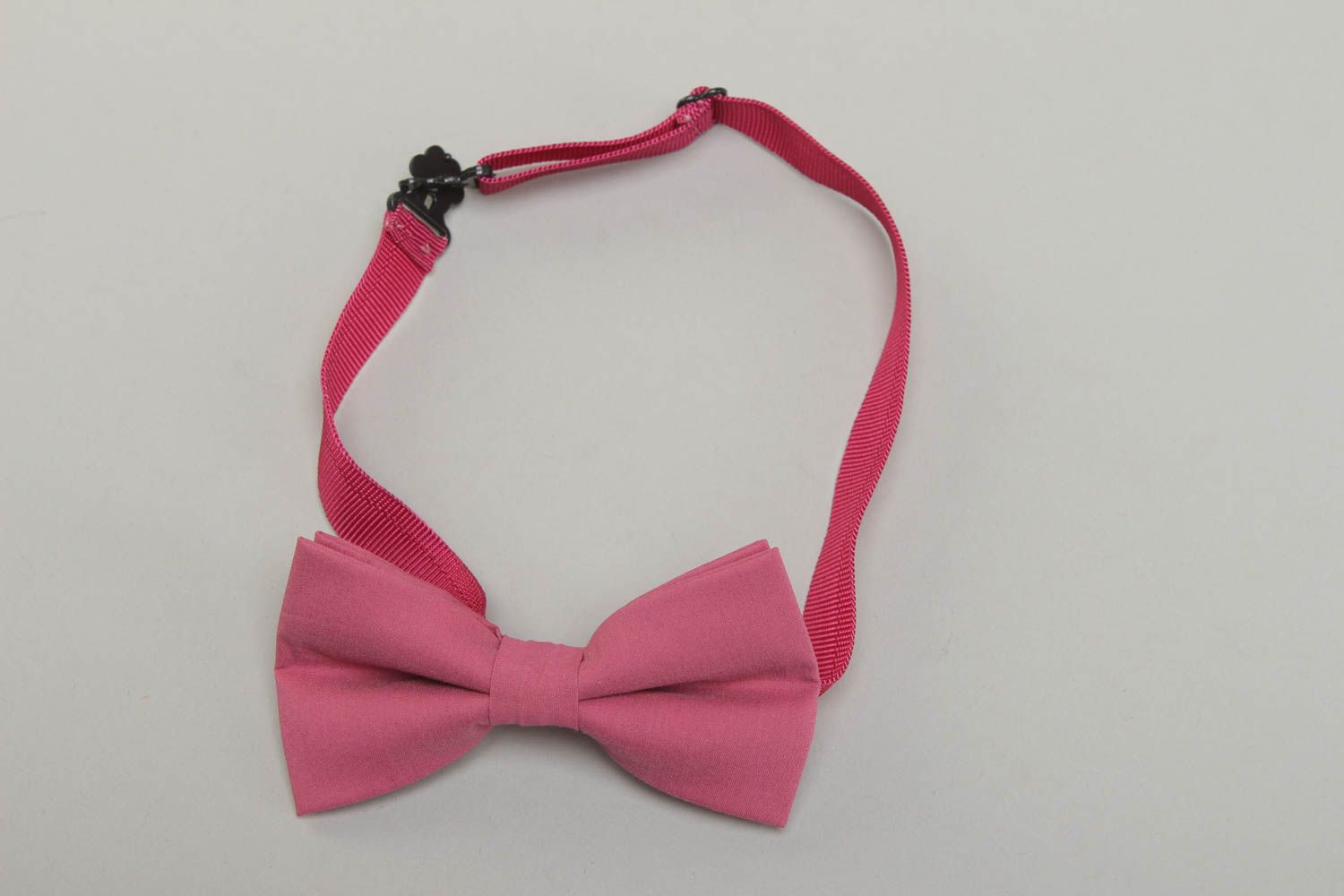 Pink cotton fabric bow tie photo 1