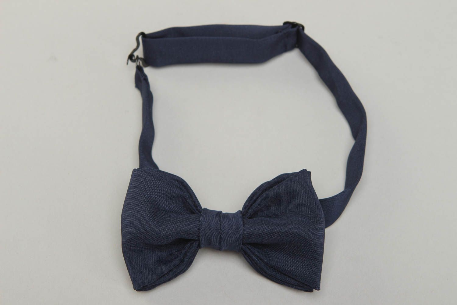 Dark blue fabric bow tie photo 1