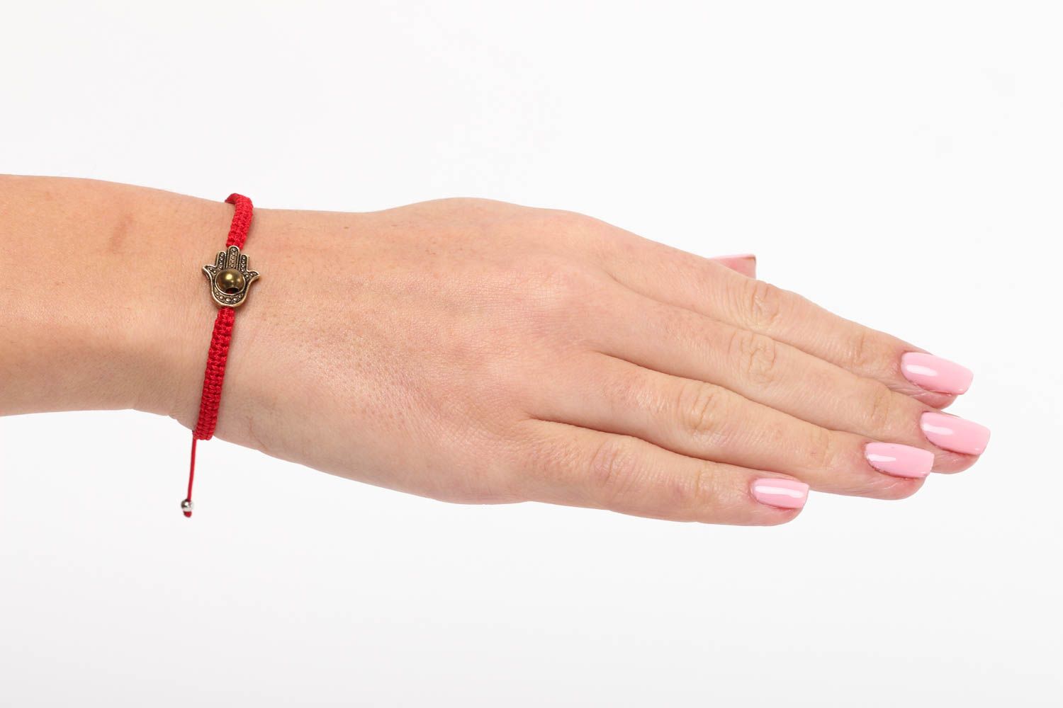 Bracelet rouge tressé Bijou fait main avec khamsa en métal Cadeau pour femme photo 5