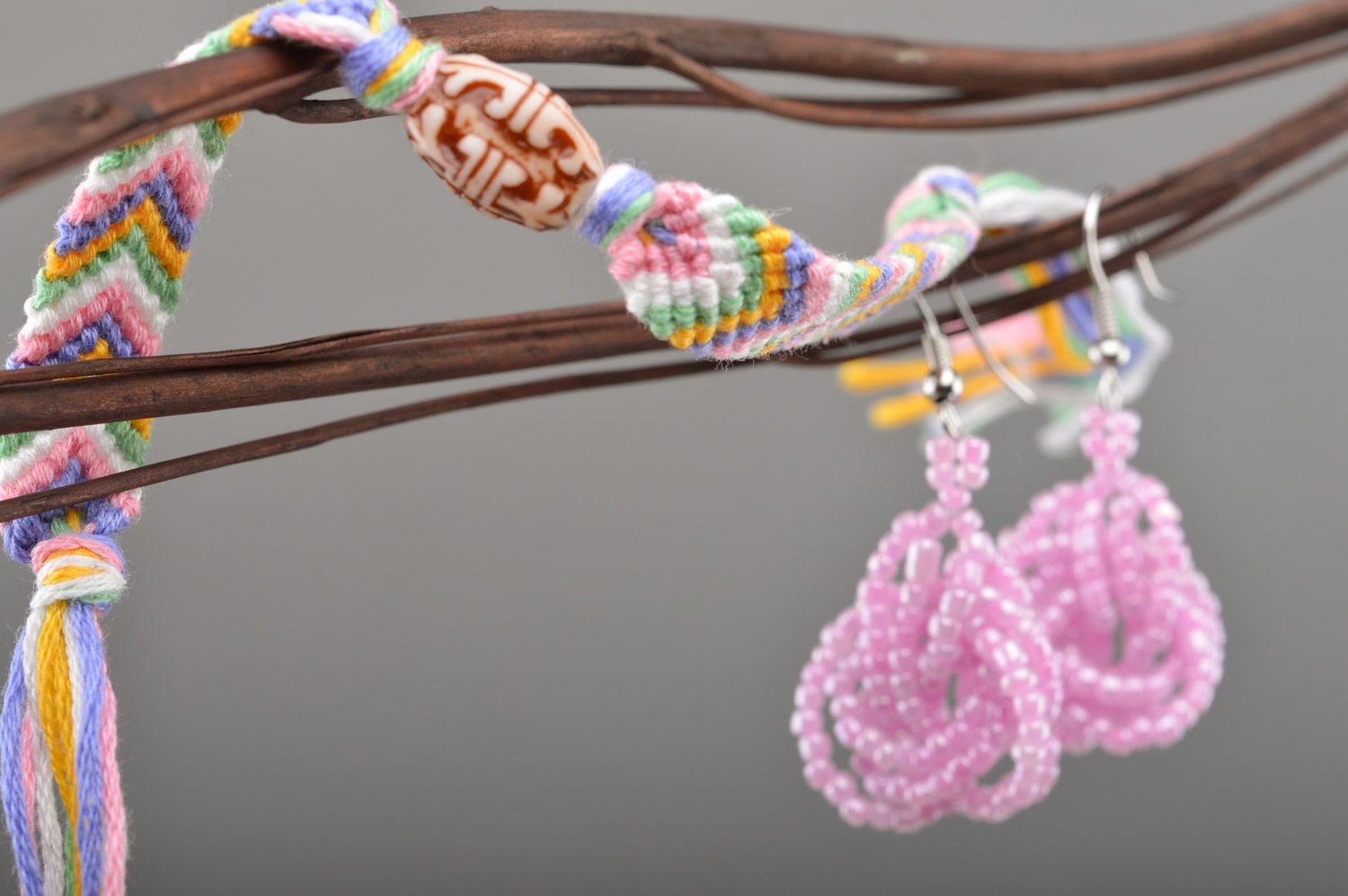 Handmade tender jewelry set beaded dangle earrings and friendship wrist bracelet photo 1