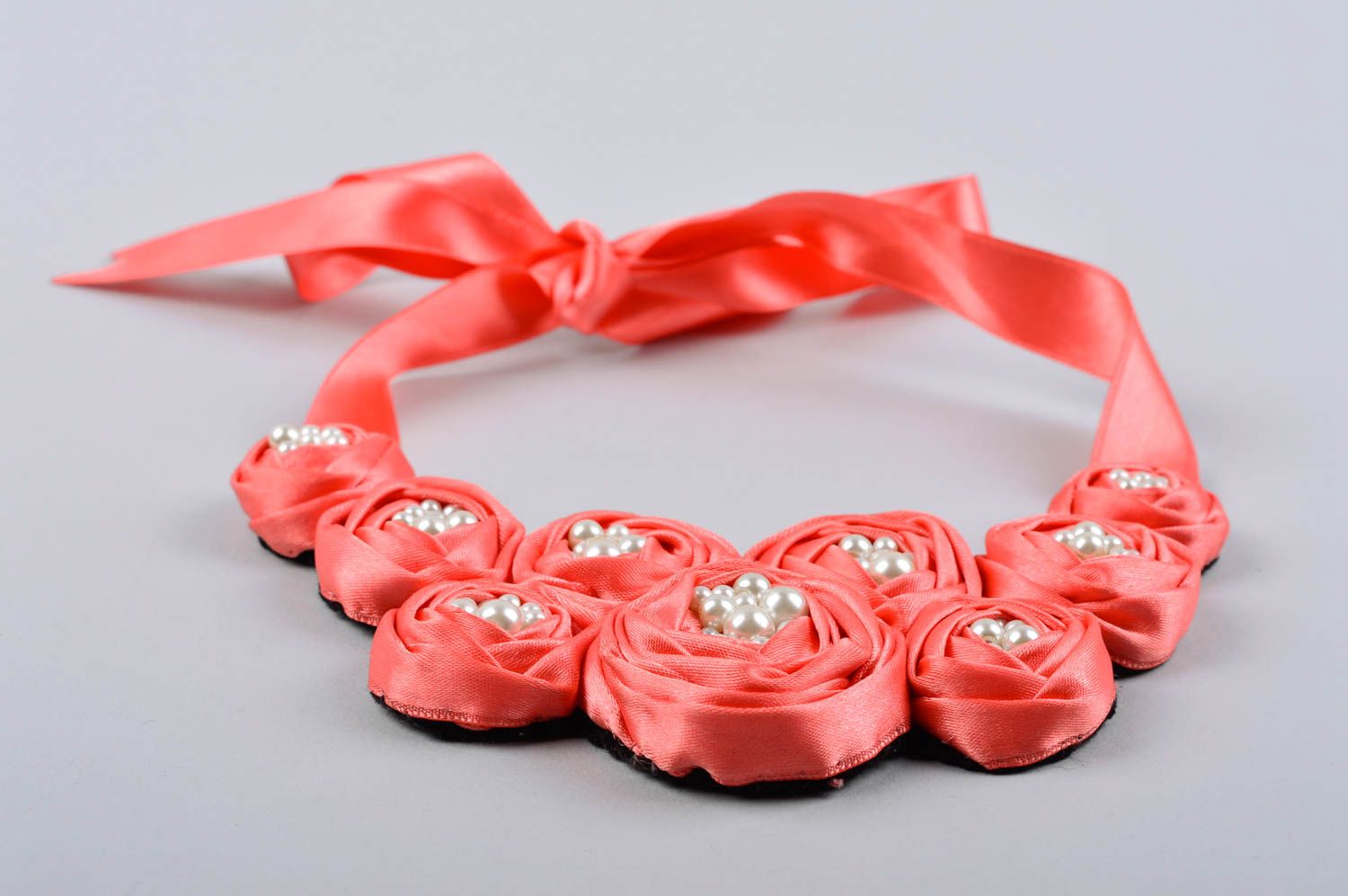 Collar hecho a mano de flores rosas regalo original para mujer bisuteria fina foto 3