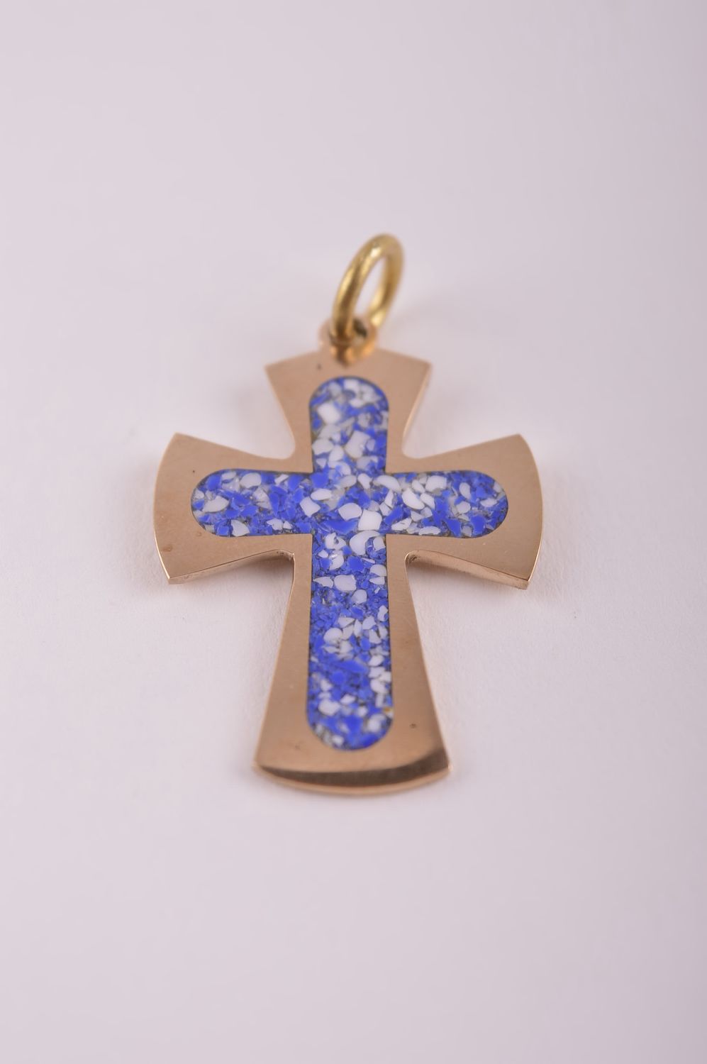 Крестик с камнями ручной работы подвеска на шею украшение из латуни синее фото 2
