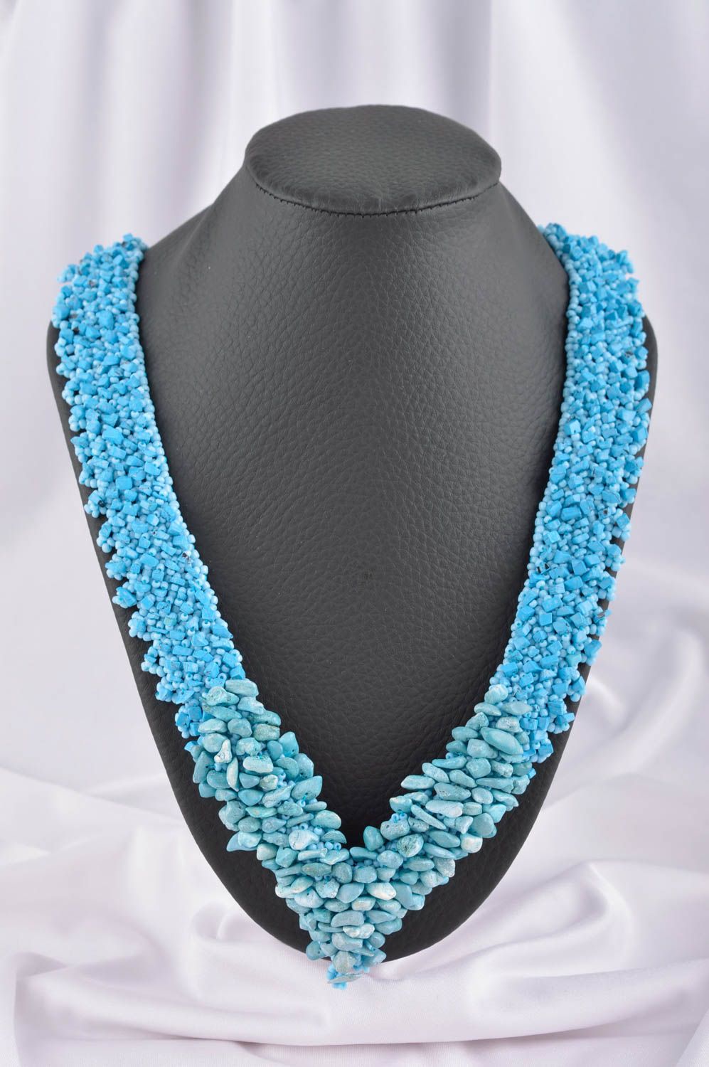 Collier en perles de rocaille Bijou fait main bleu clair Accessoire femme photo 1