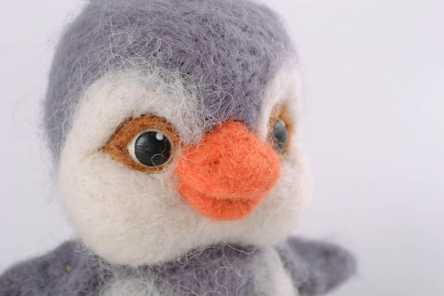 Figurine en laine feutrée faite main décoration pour maison Pingouin mignon photo 4