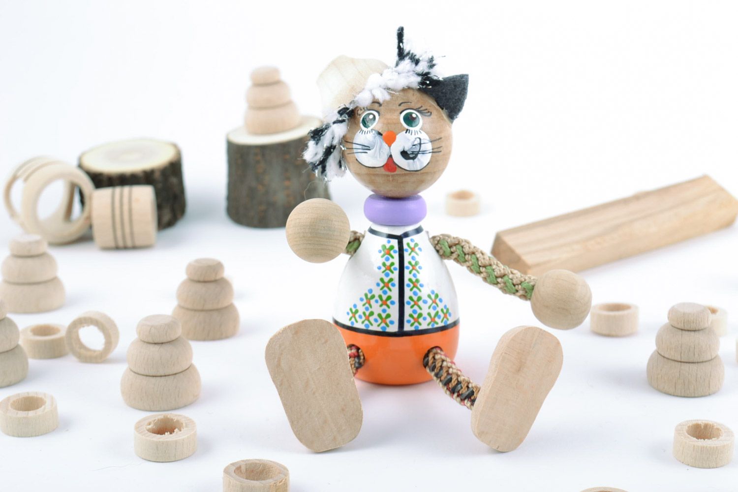 Деревянная игрушка котик с росписью ручной работы игрушка для детей красивая фото 1