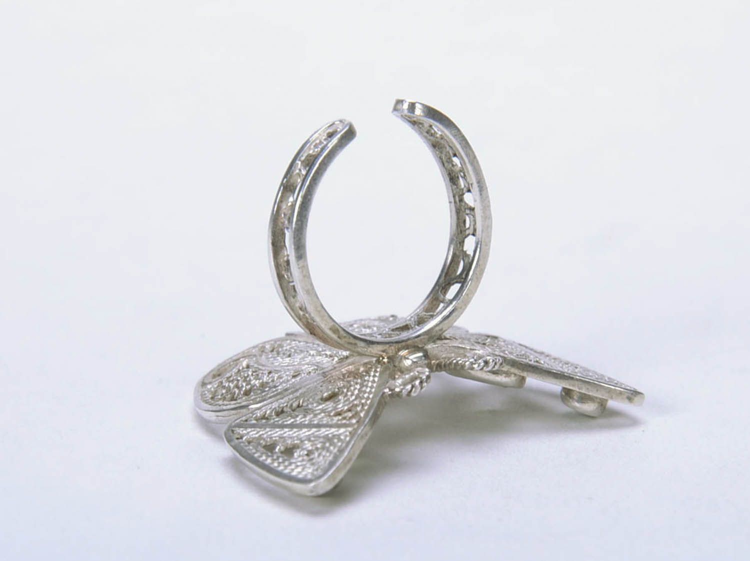 Серебряное кольцо Бабочка  фото 4