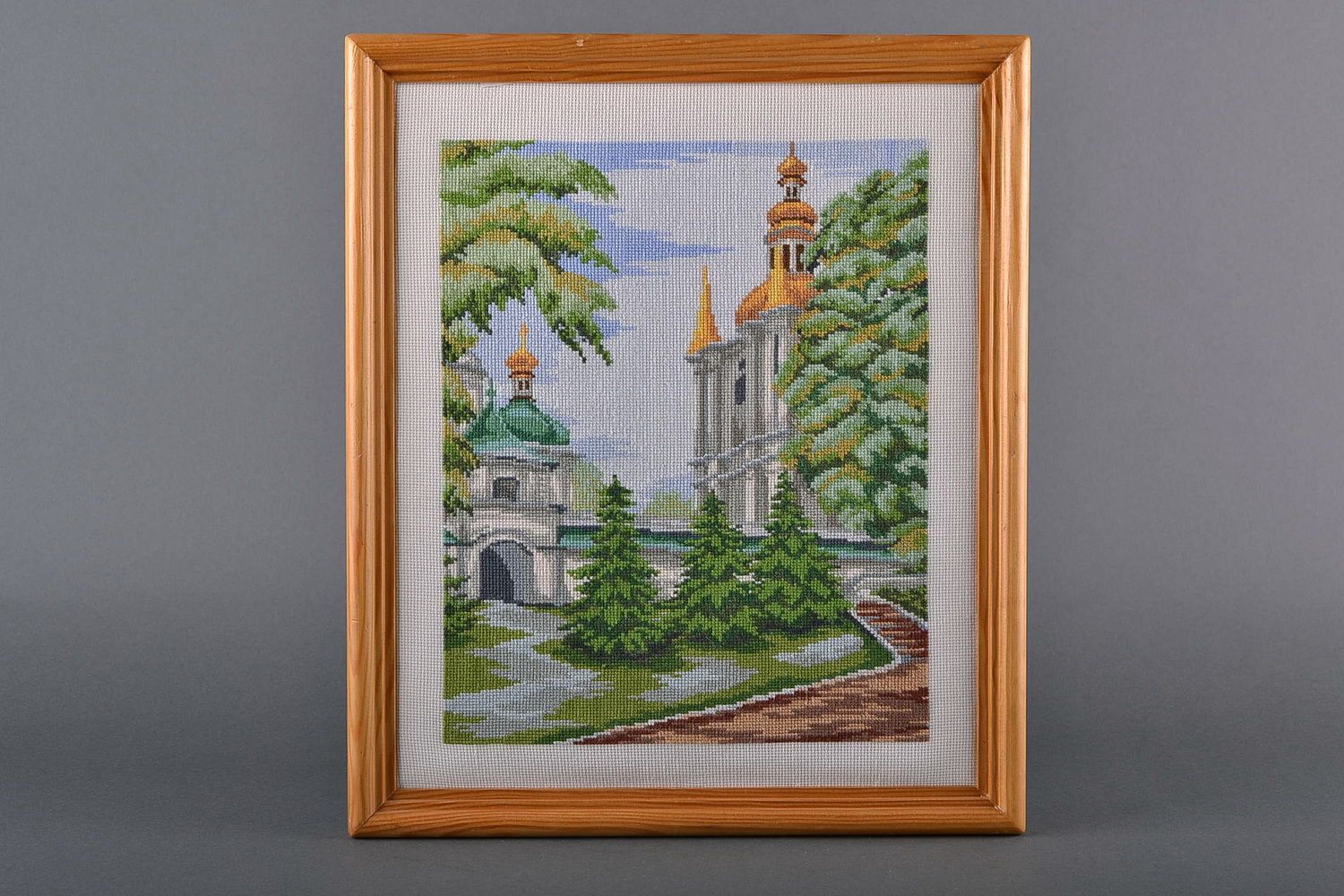 Embroidered picture Cathedral photo 1