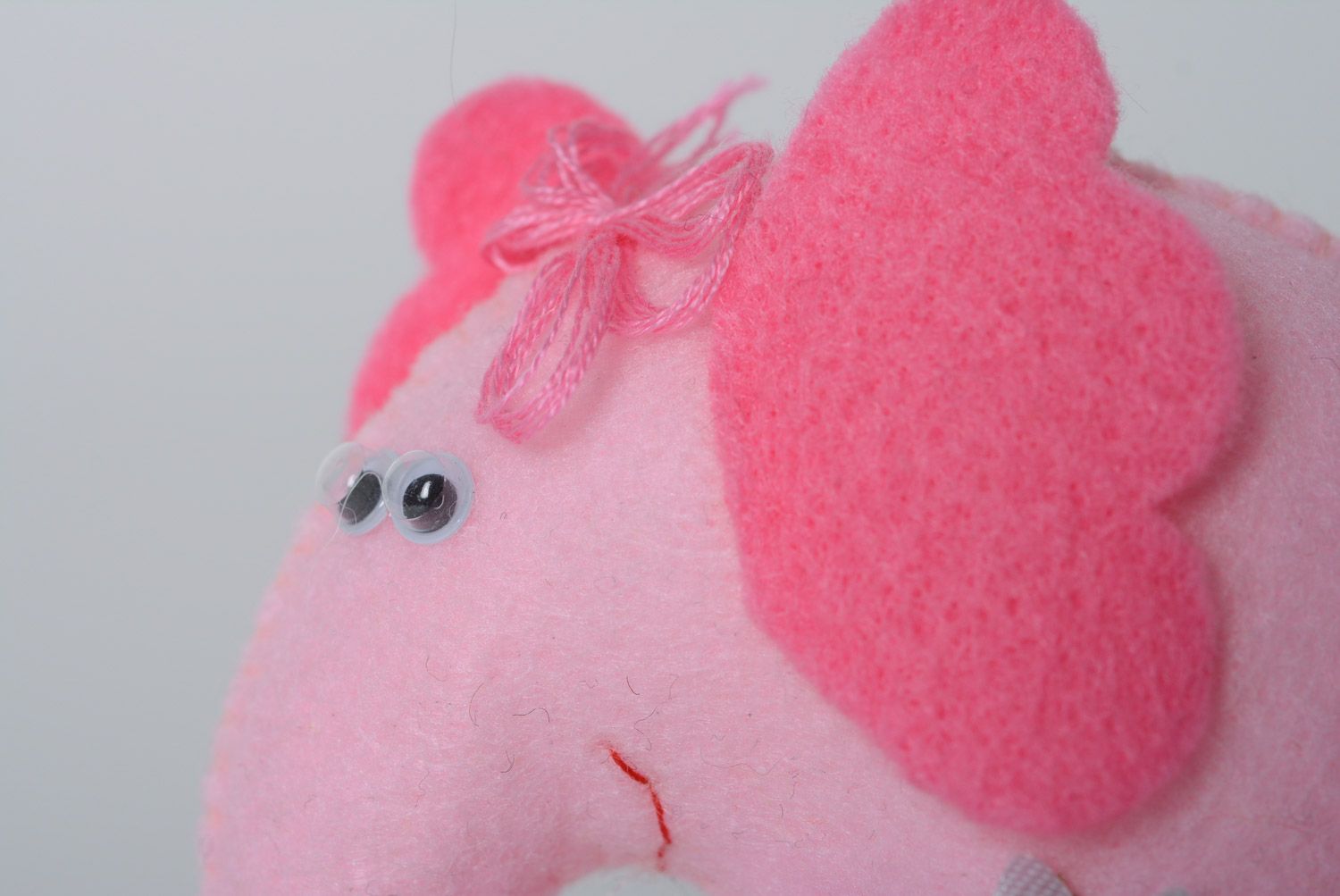 Мягкая игрушка из фетра розовая ручной работы авторская слон с цветком милый фото 2