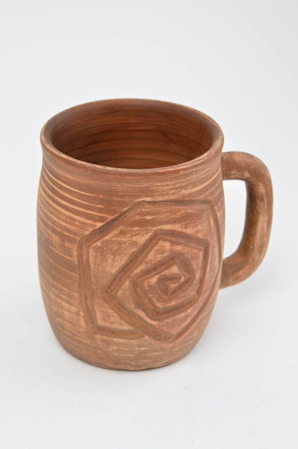 Braune schöne Tasse aus Ton mit Ornament originell künstlerische Handarbeit foto 3