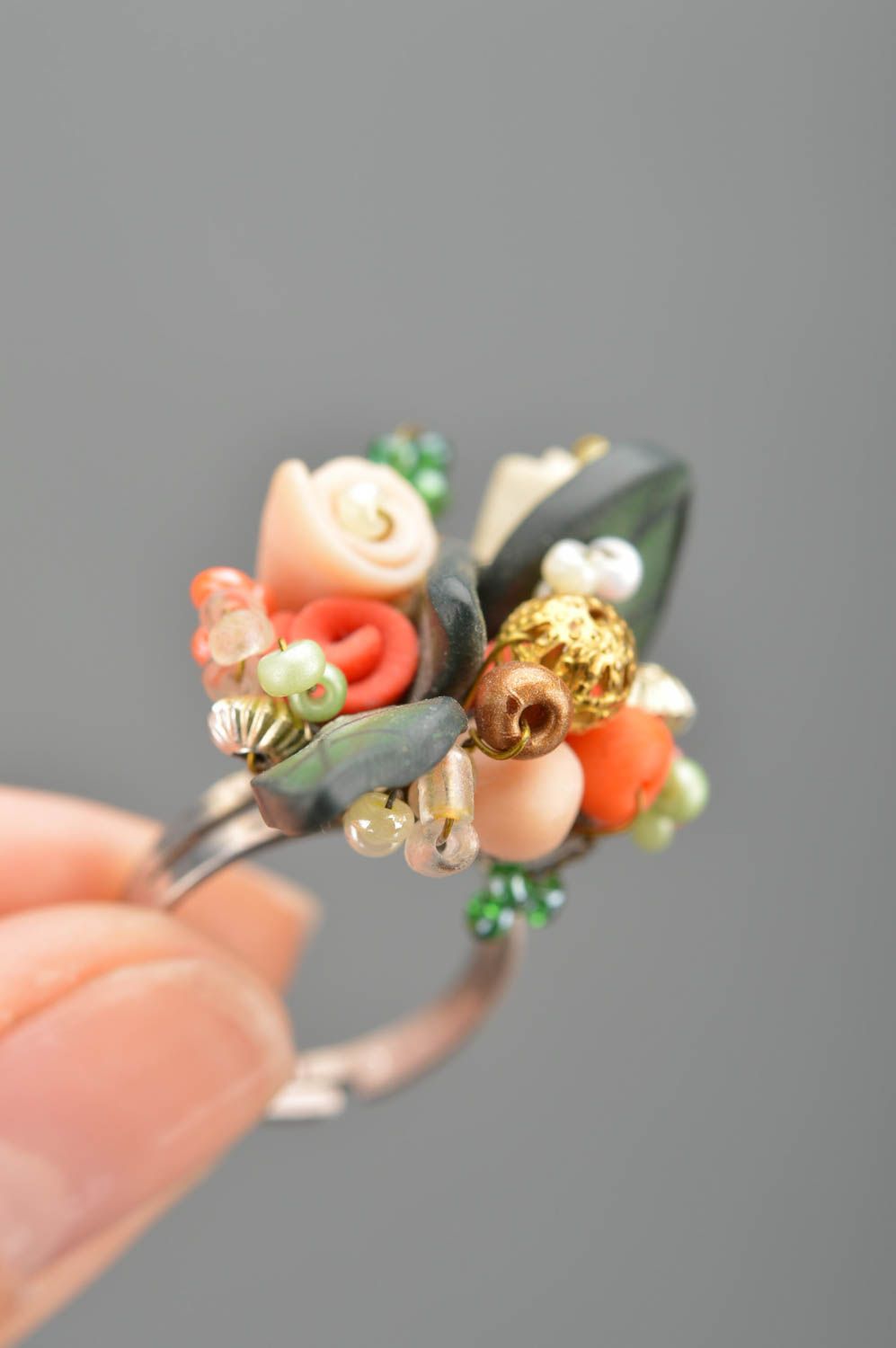 Designer Blumen Ring aus Polymerton mit Perlen lösbar handgefertigt schön grell foto 5