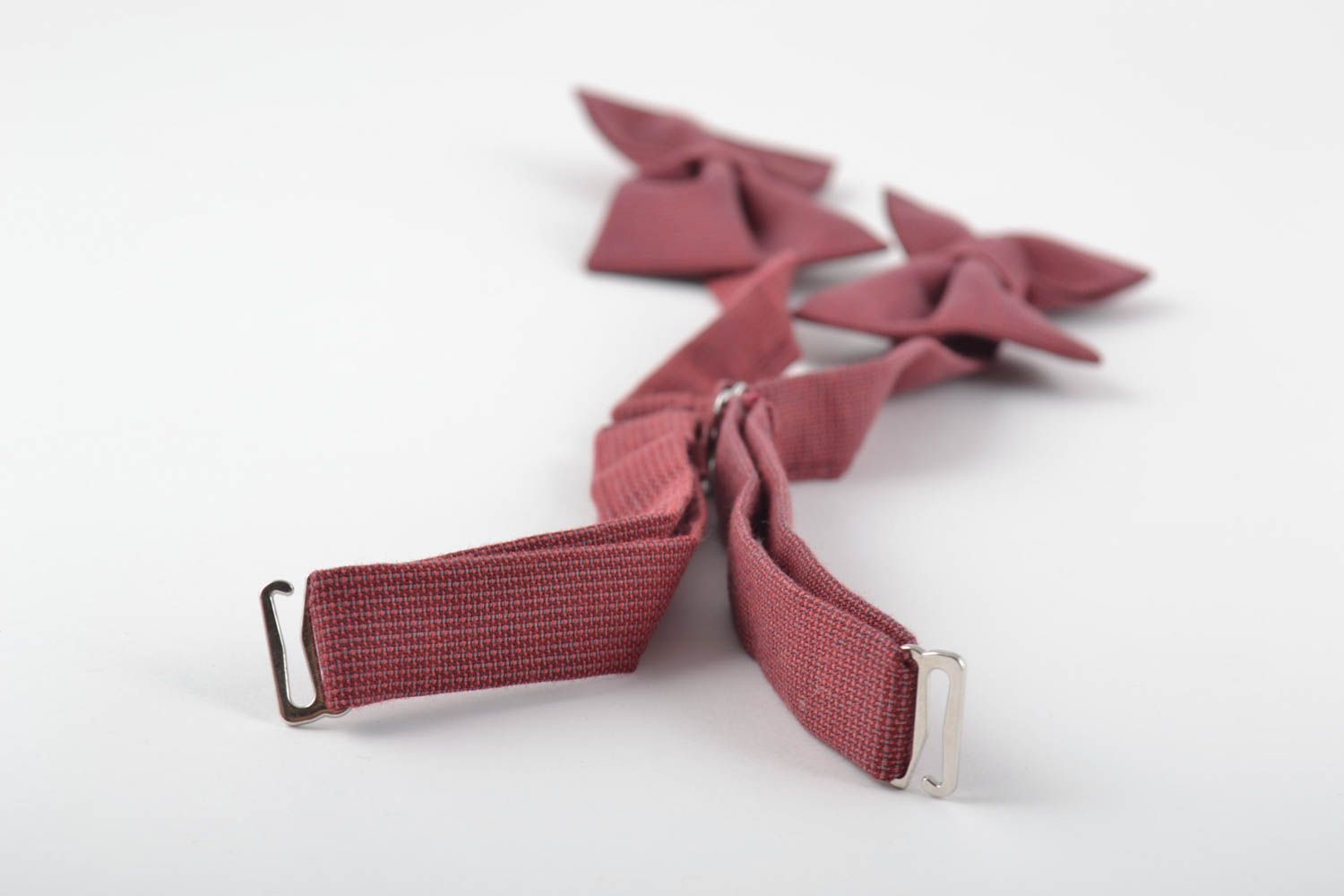 Набор галстуков-бабочек из ткани бордовые 2 шт детская и взрослая хенд мейд фото 4
