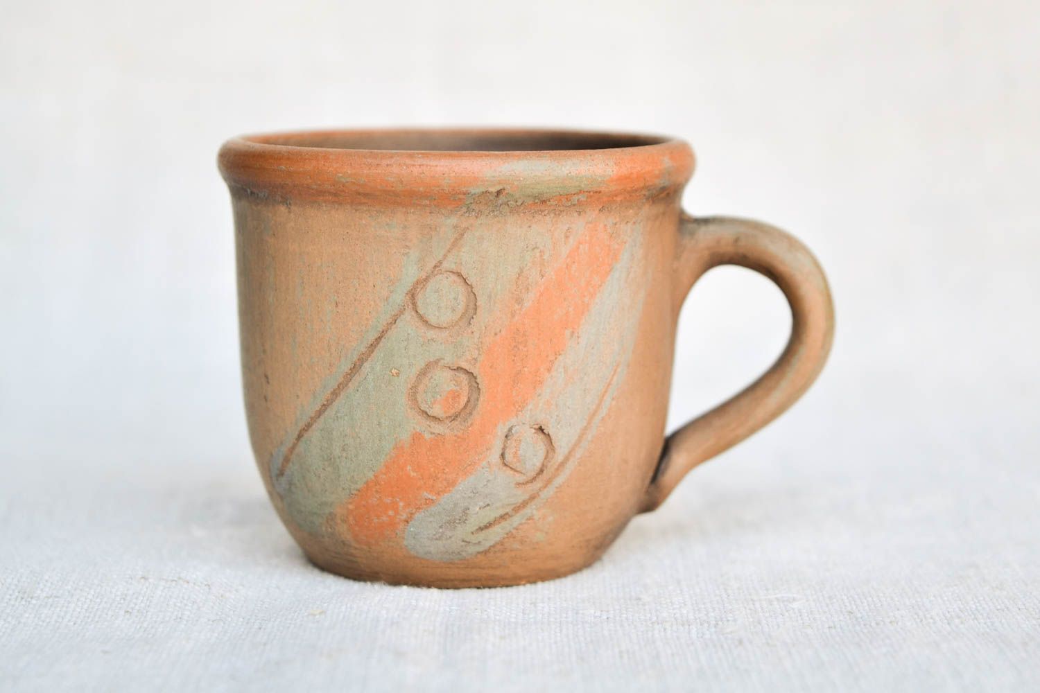 3,3 oz clay drinking cup in Italian style with handle and classic pattern photo 3