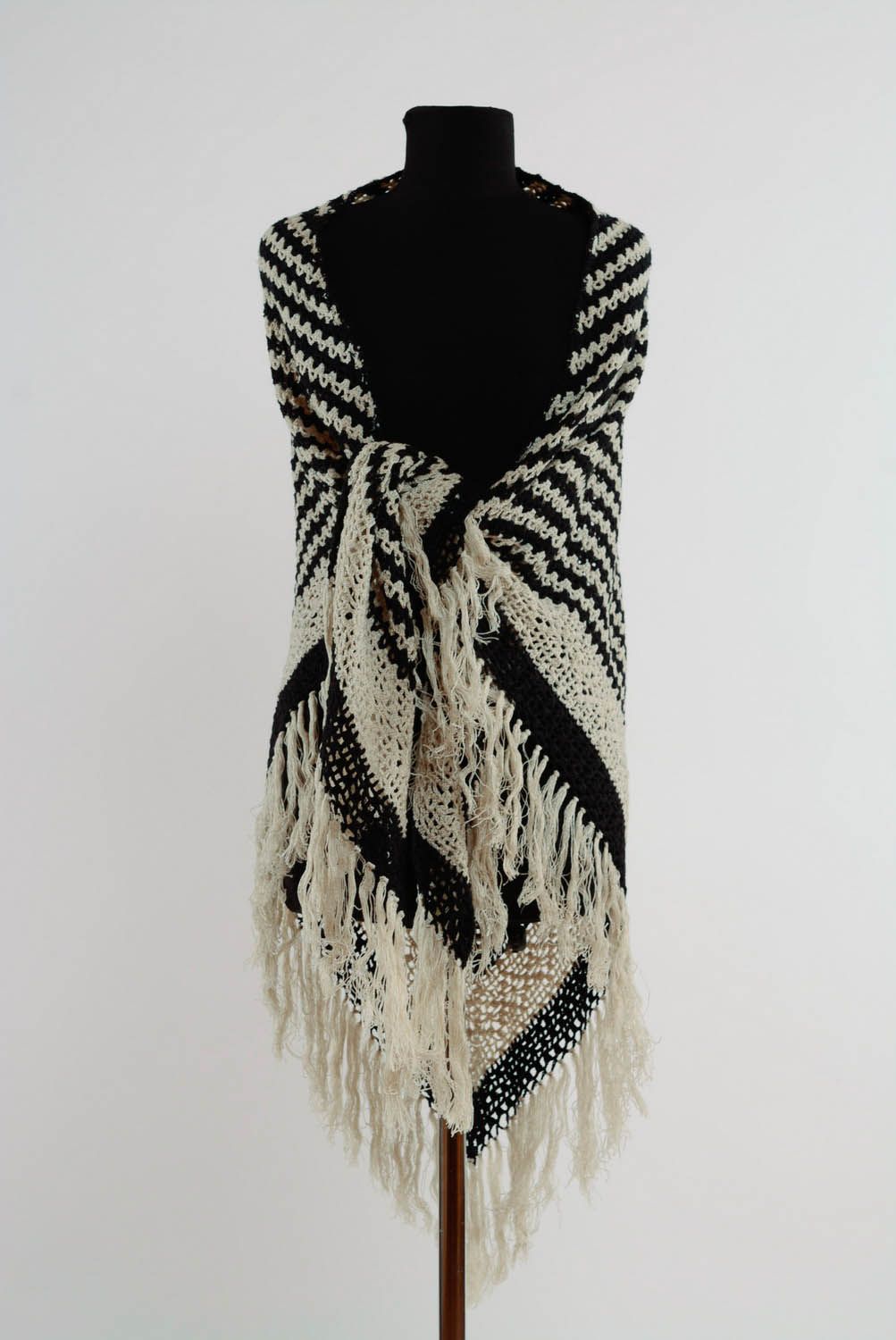Châle tricoté main en cachemire noir blanc photo 1