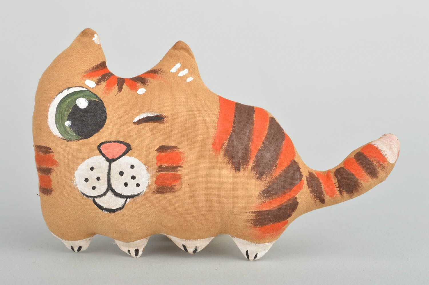 Мягкая авторская игрушка из хлопка ароматизированная подмигивающий котенок  фото 2