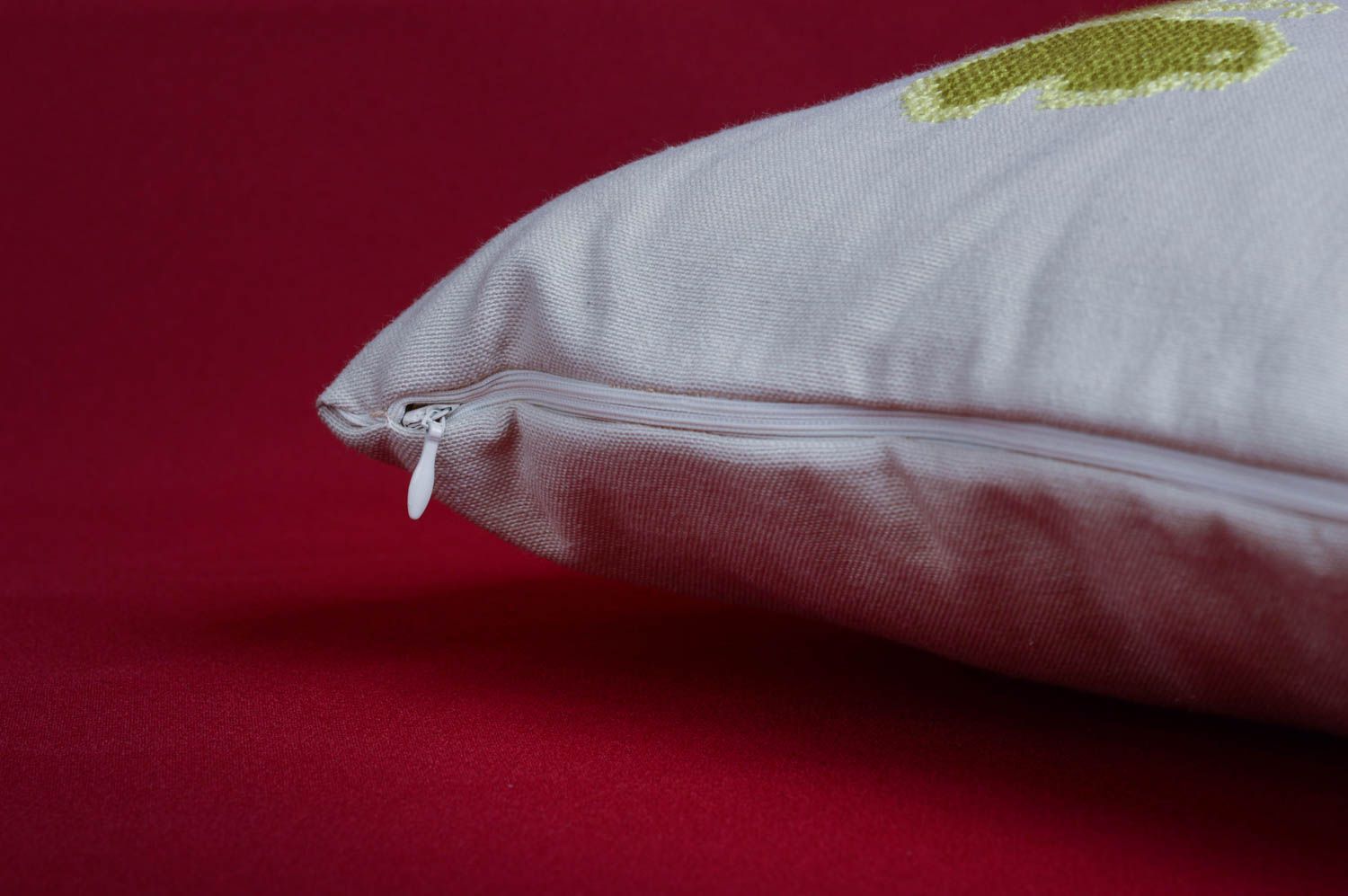 Coussin design fait main Oreiller pour canapé blanc lin coton brodé Déco maison photo 4