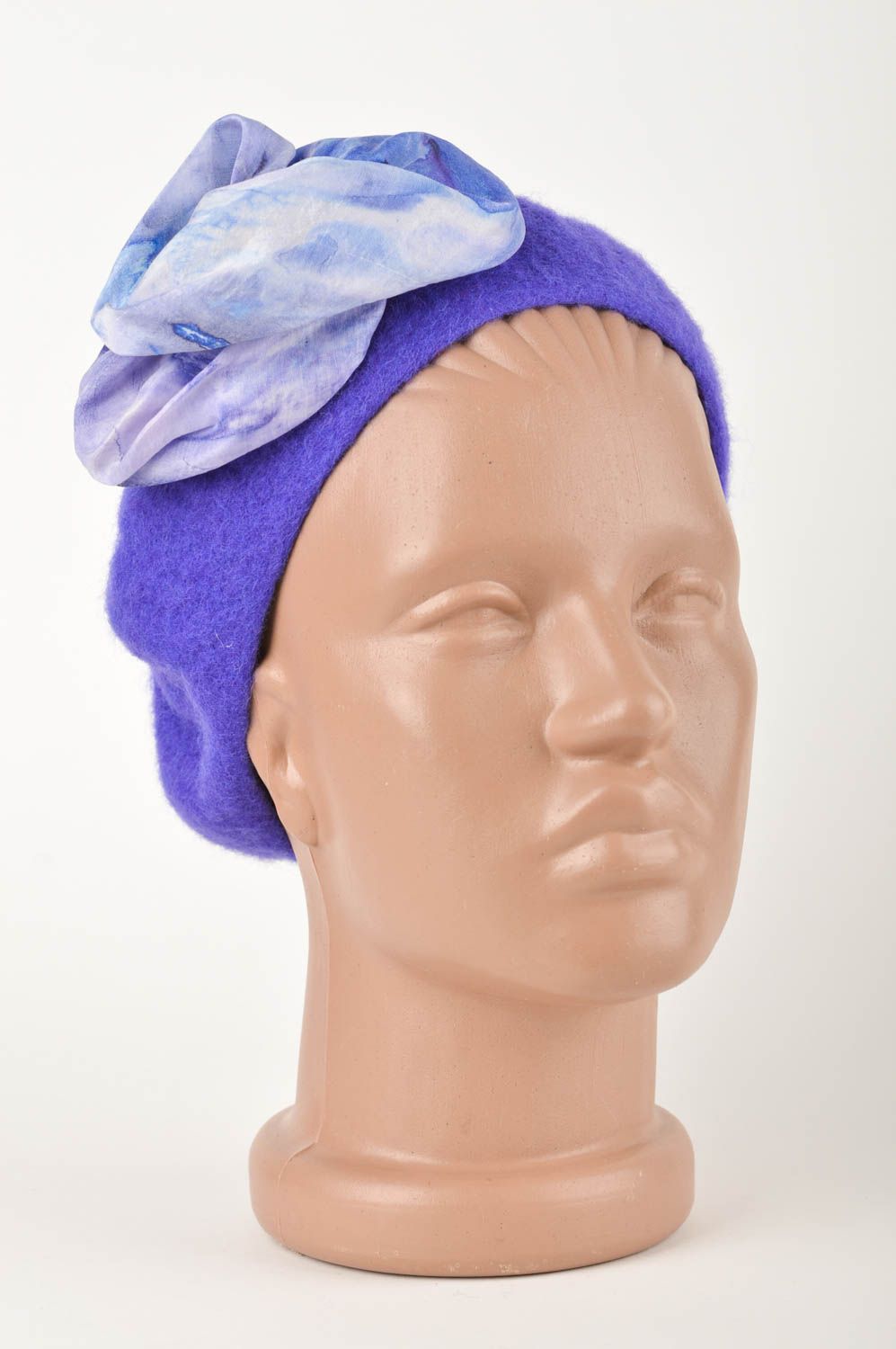 Béret femme fait main Bonnet laine bleu Vêtement fille design original photo 1