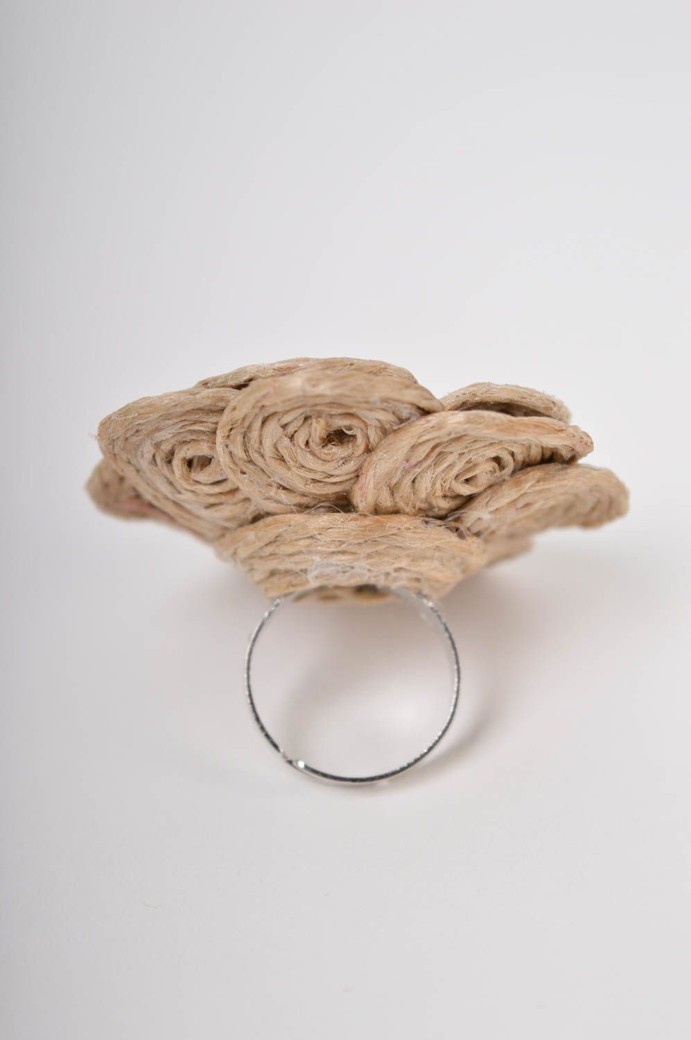 Кольцо ручной работы красивый перстень женское кольцо из шпагата разъемное  фото 3