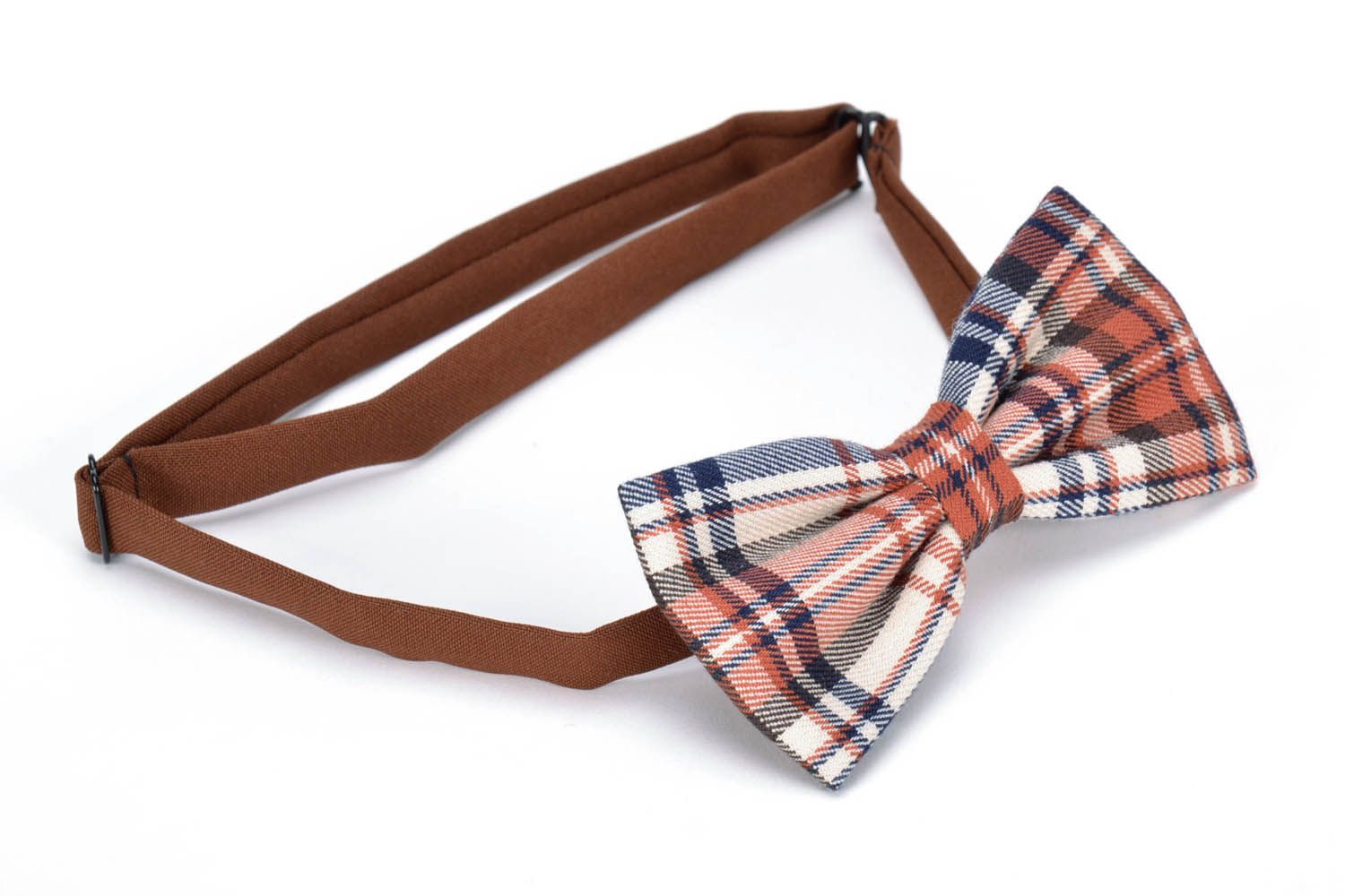 Brown checkered bow tie photo 2