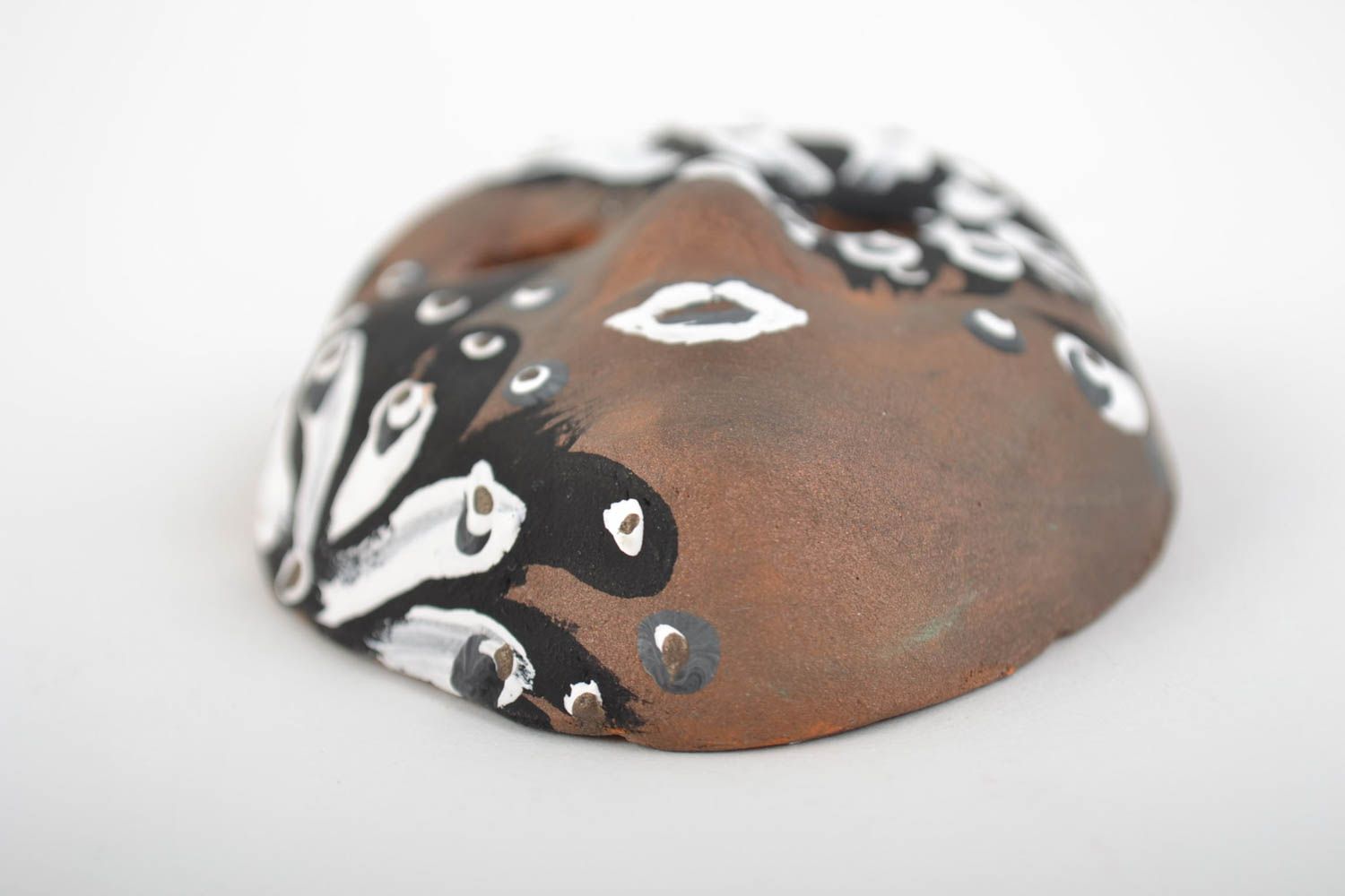 Handmade wall pendant brown painted carnival mask made of clay photo 5