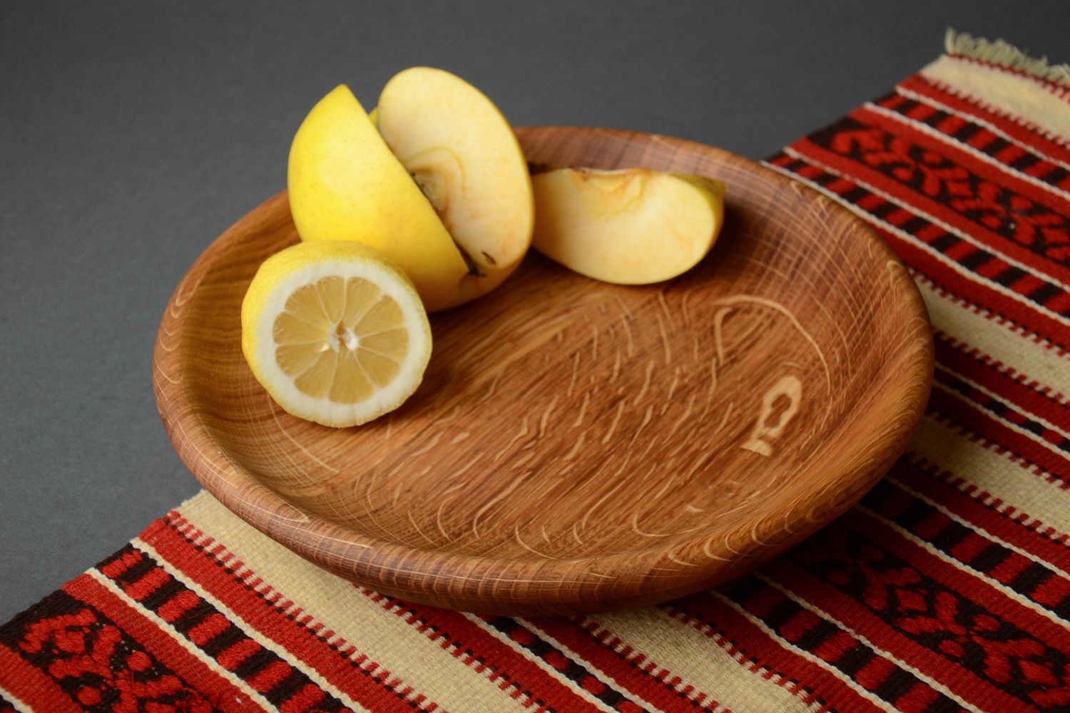 Handmade wooden flat plate photo 1