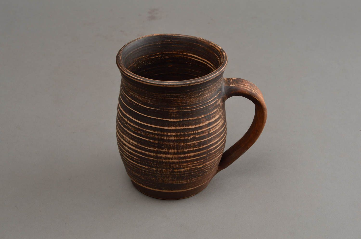 XL natural clay cup in ancient style with handle in brown color 1,14 lb photo 3